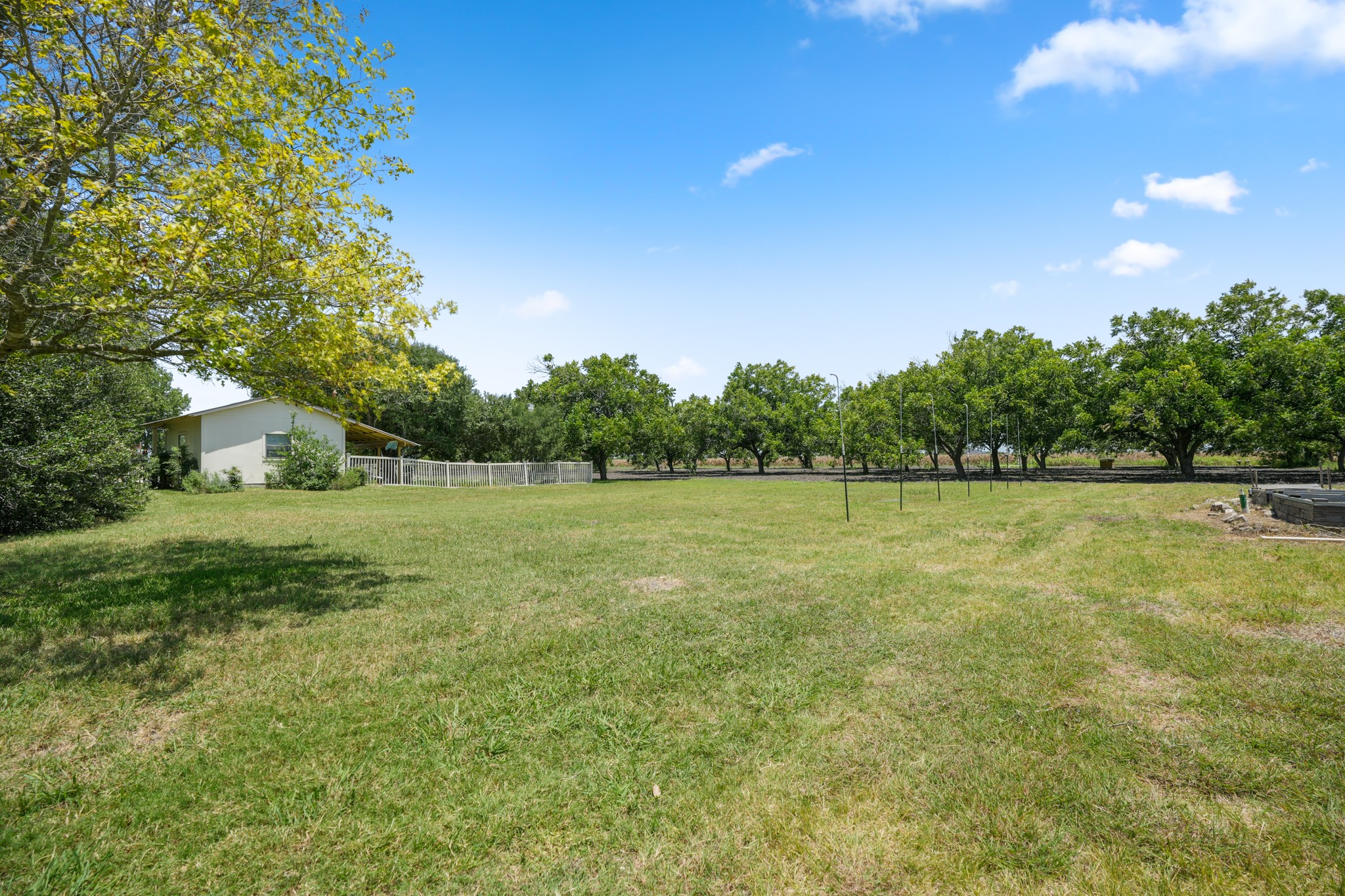main property photo 39