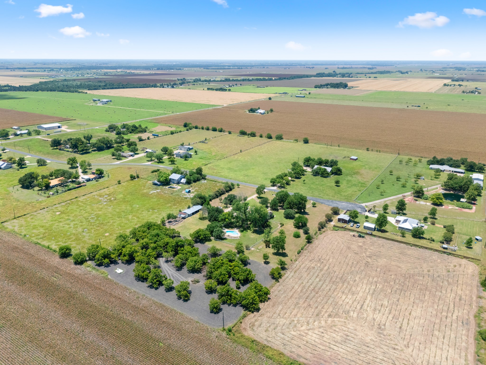 main property photo 5