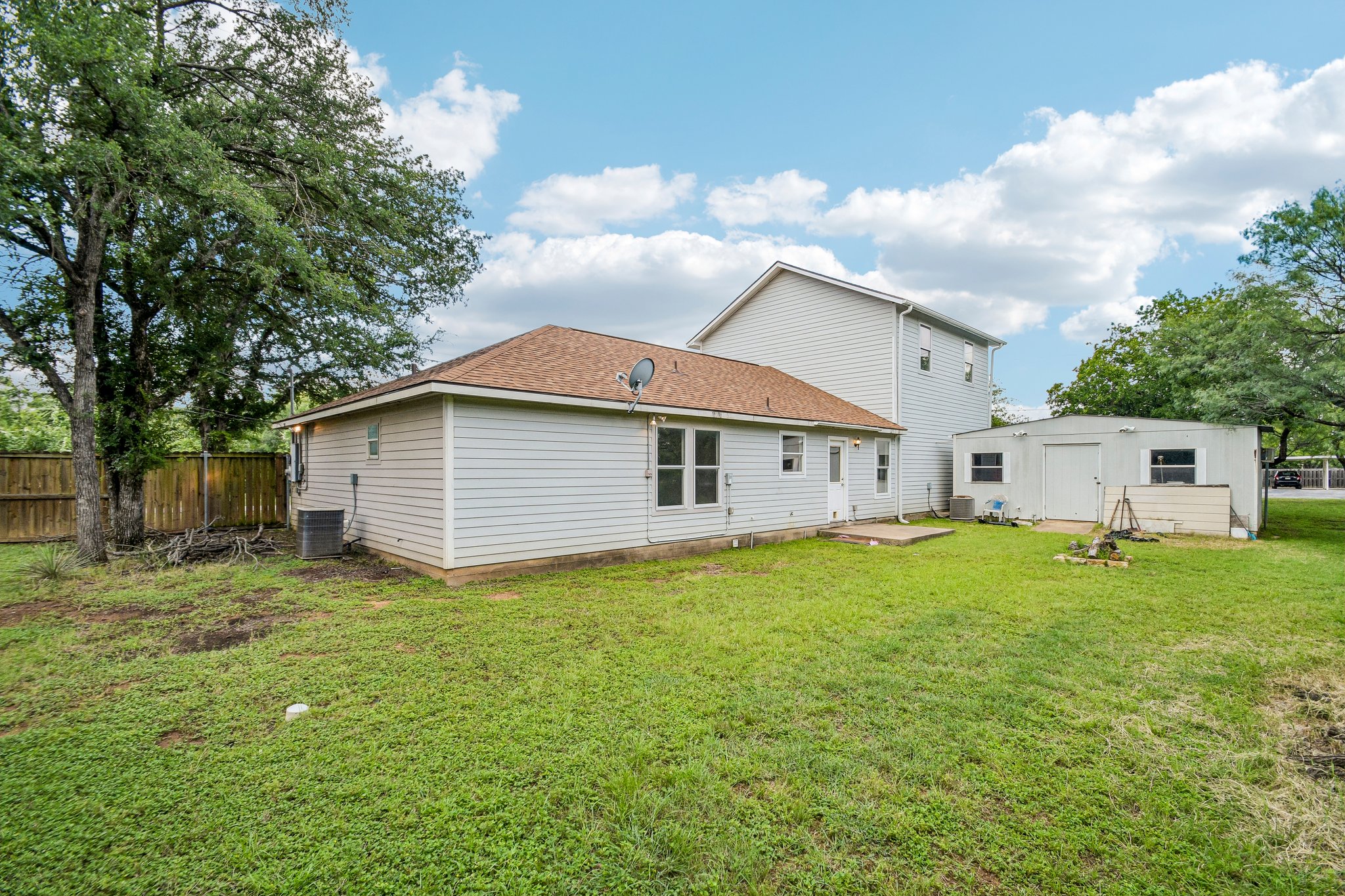 main property photo 22