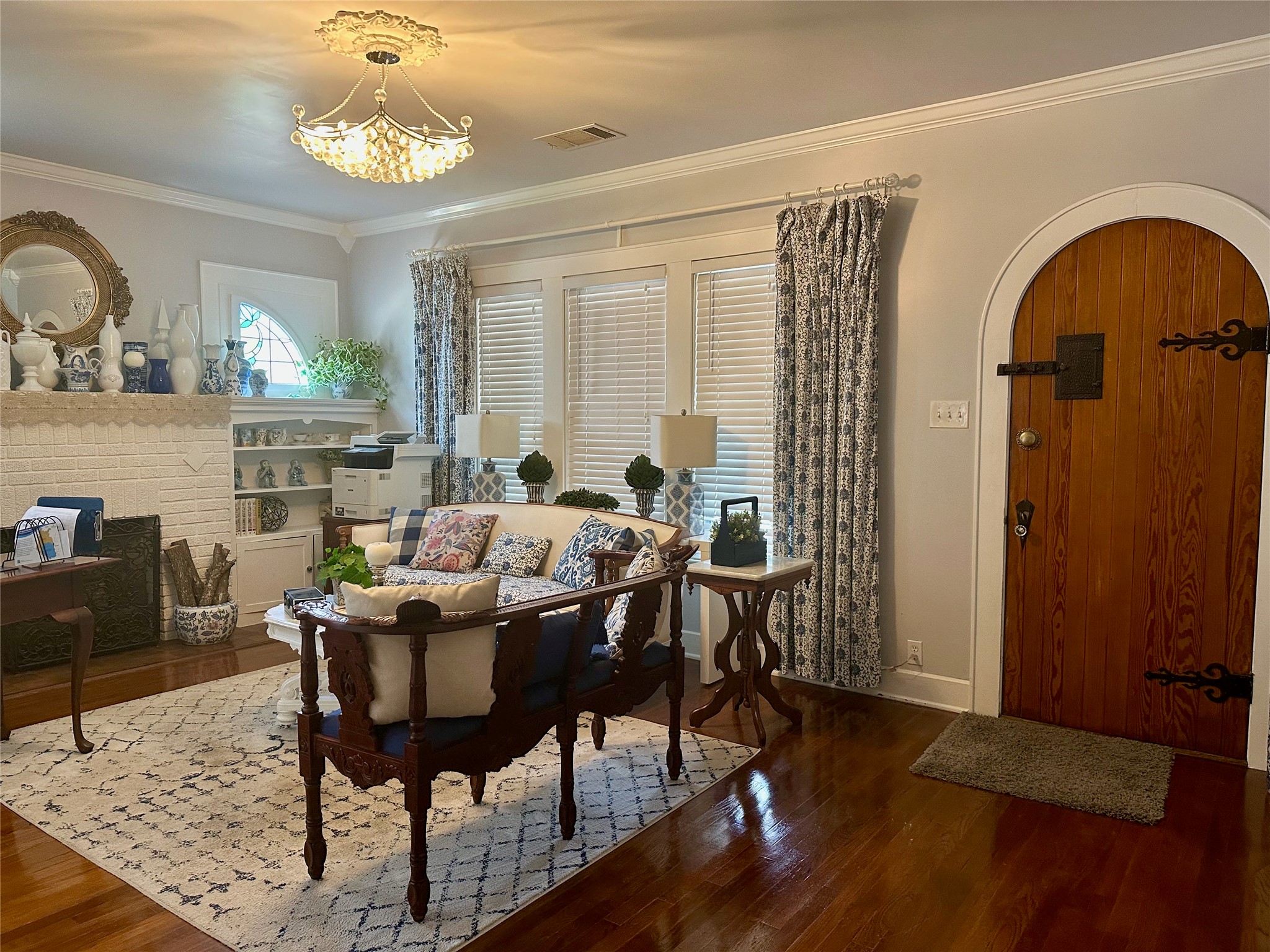 main property photo 7