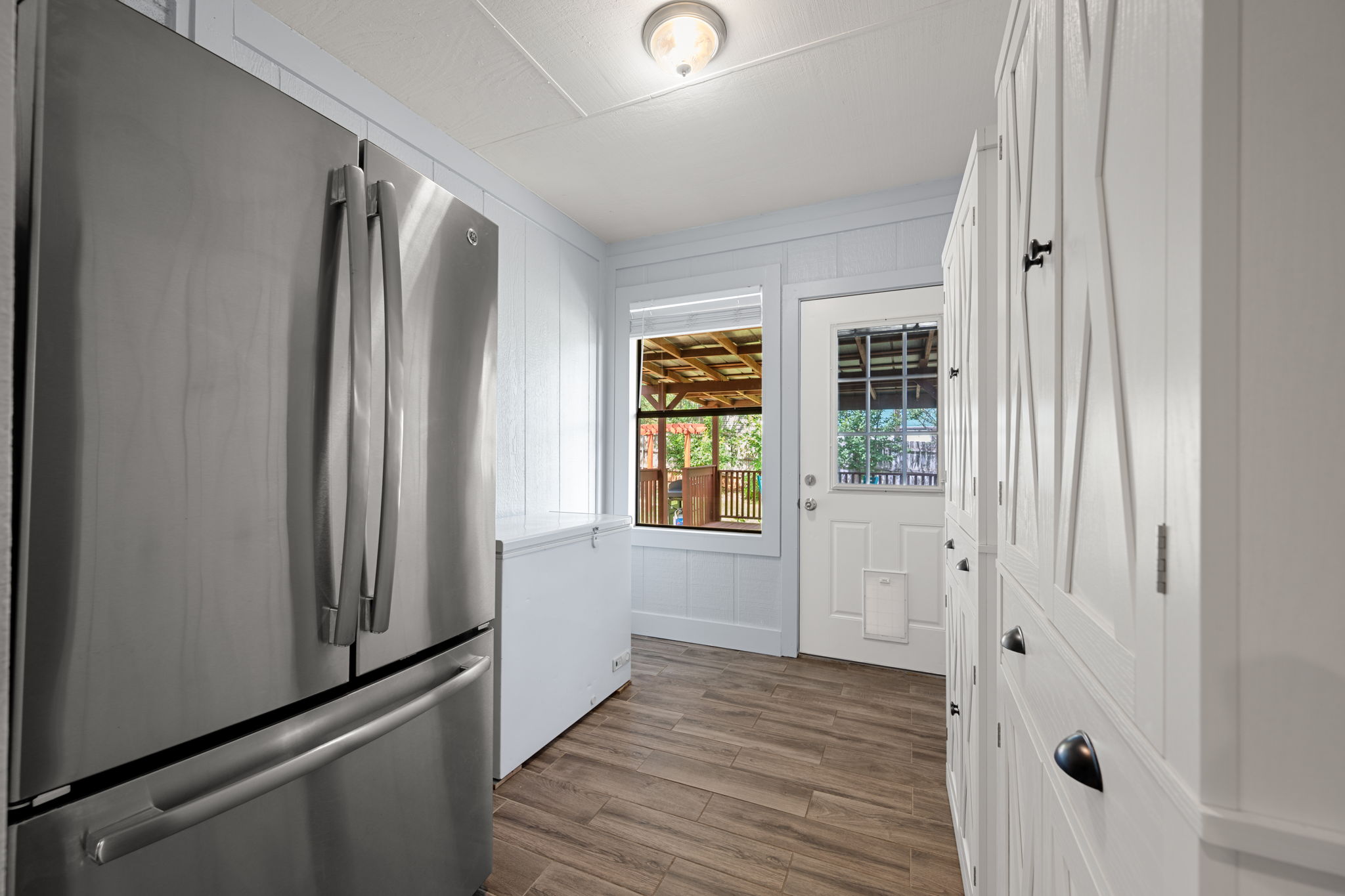 main property photo 25