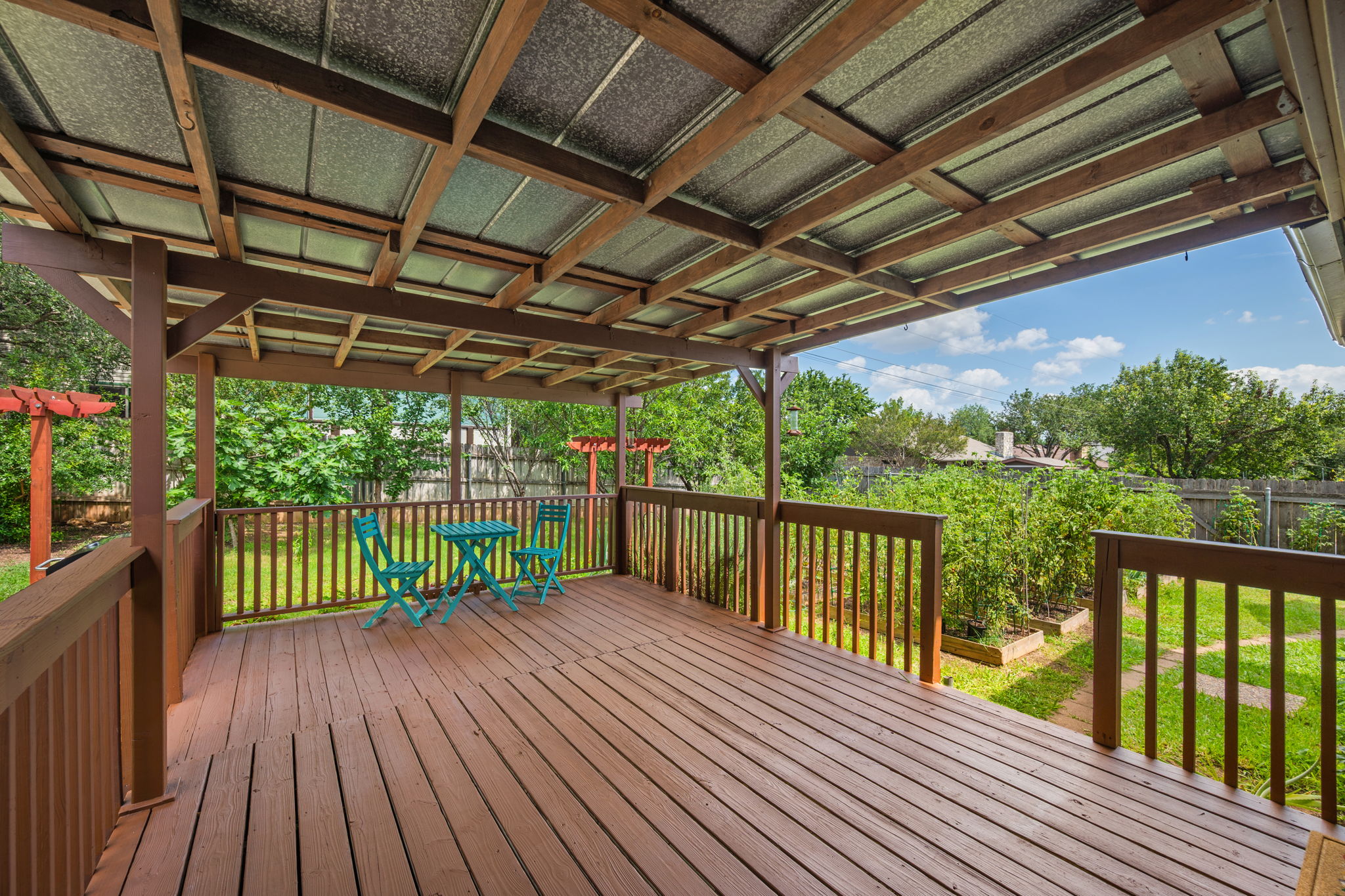 main property photo 28