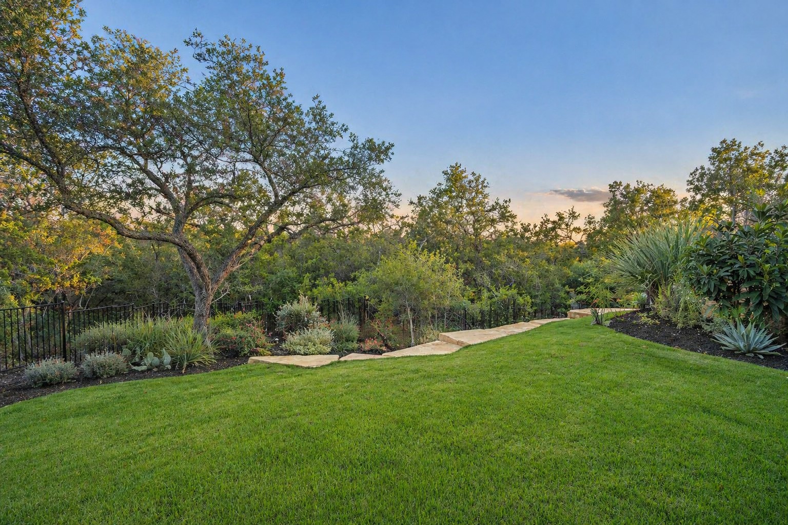 main property photo 36