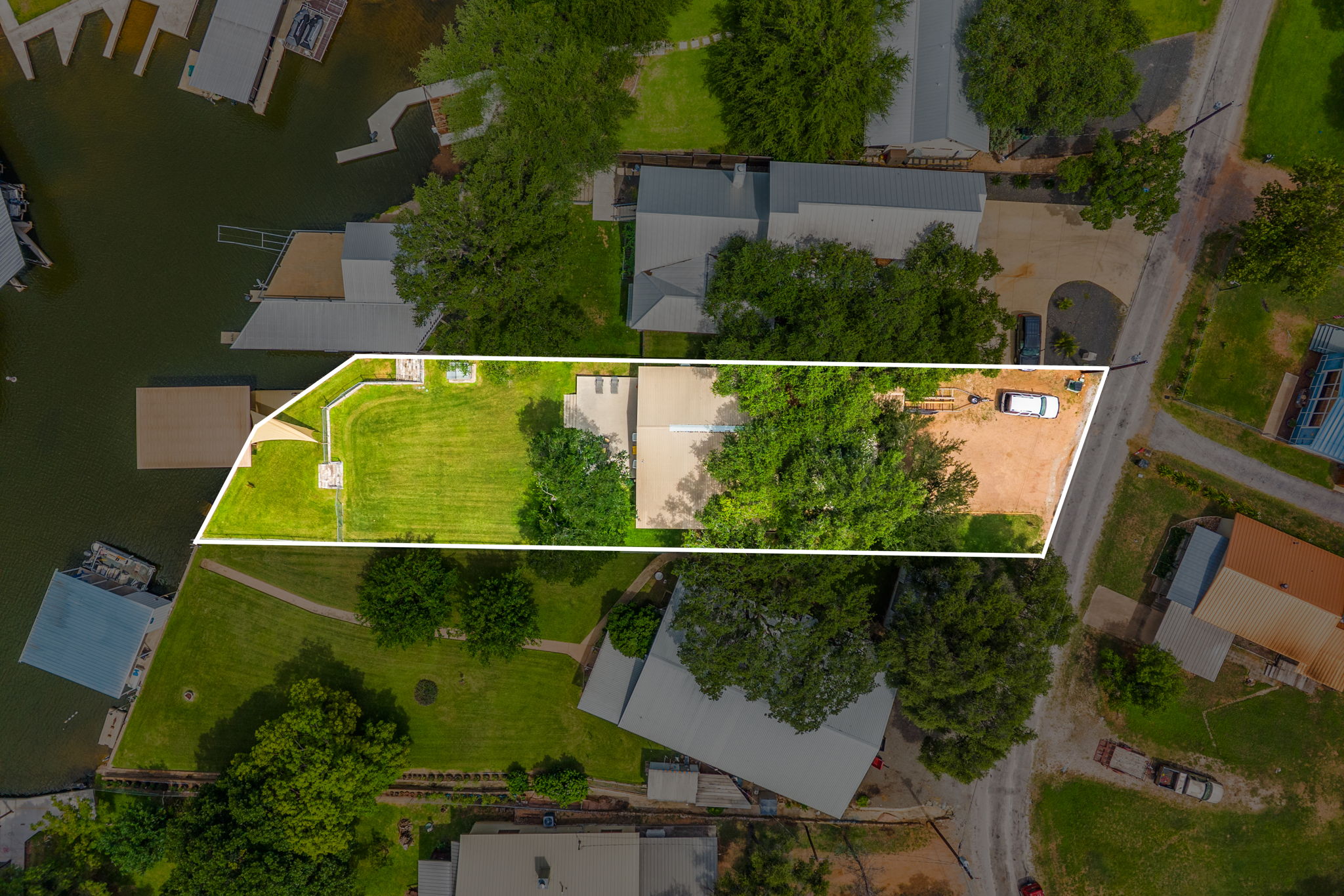 main property photo 36