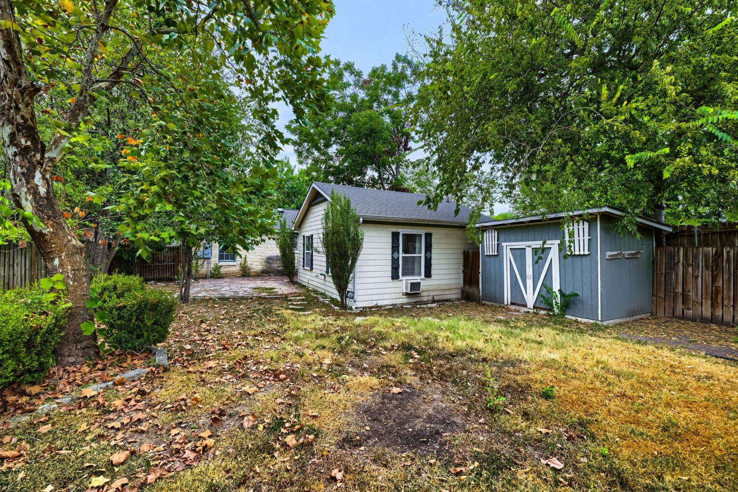 main property photo 39