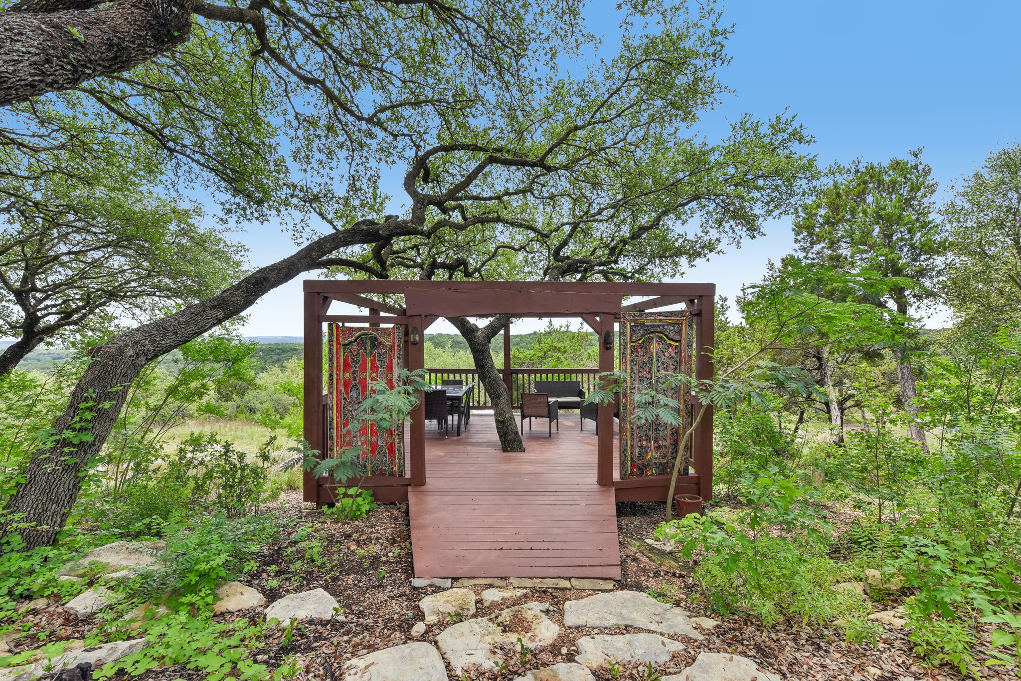 main property photo 24
