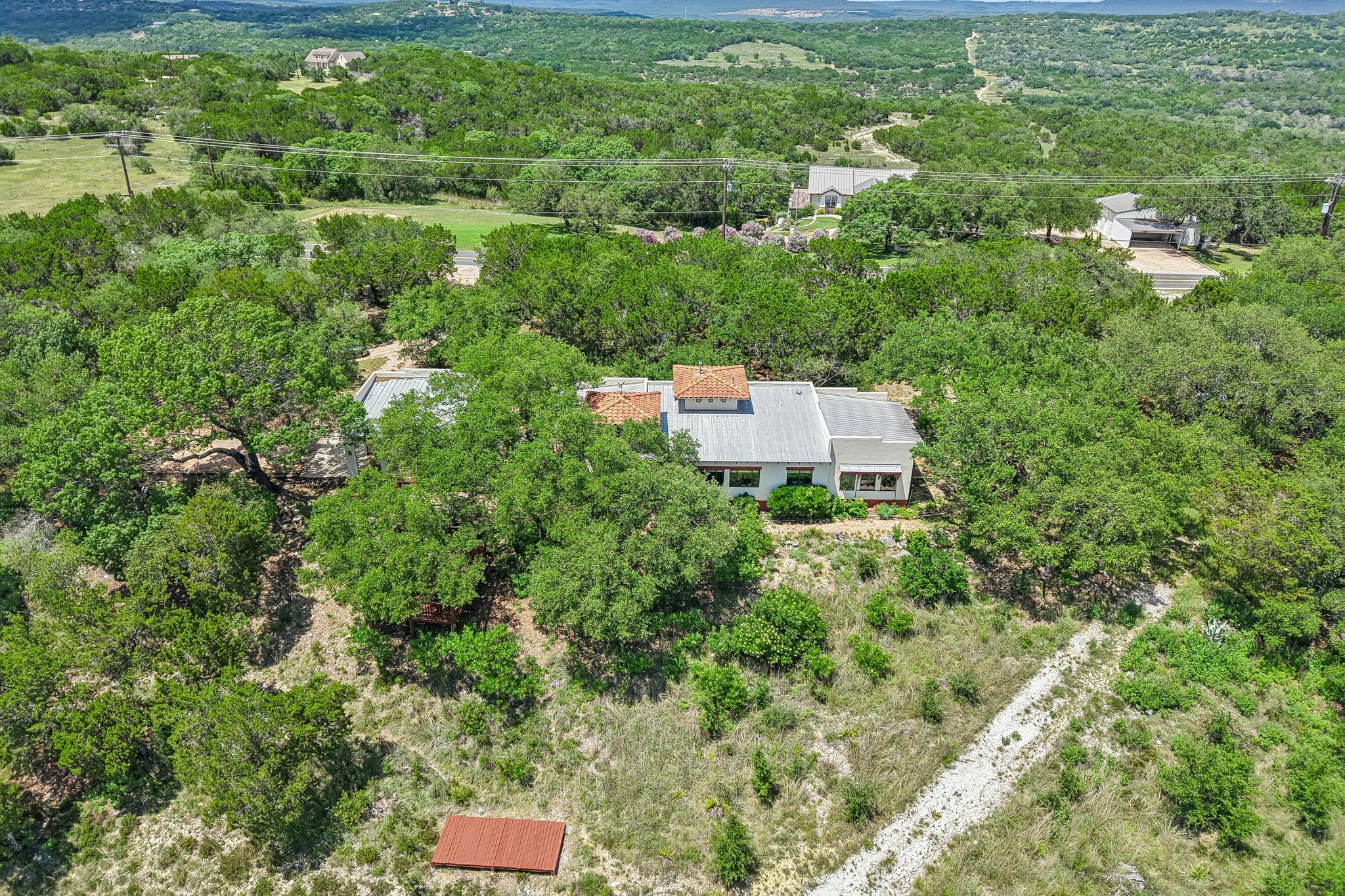 main property photo 31