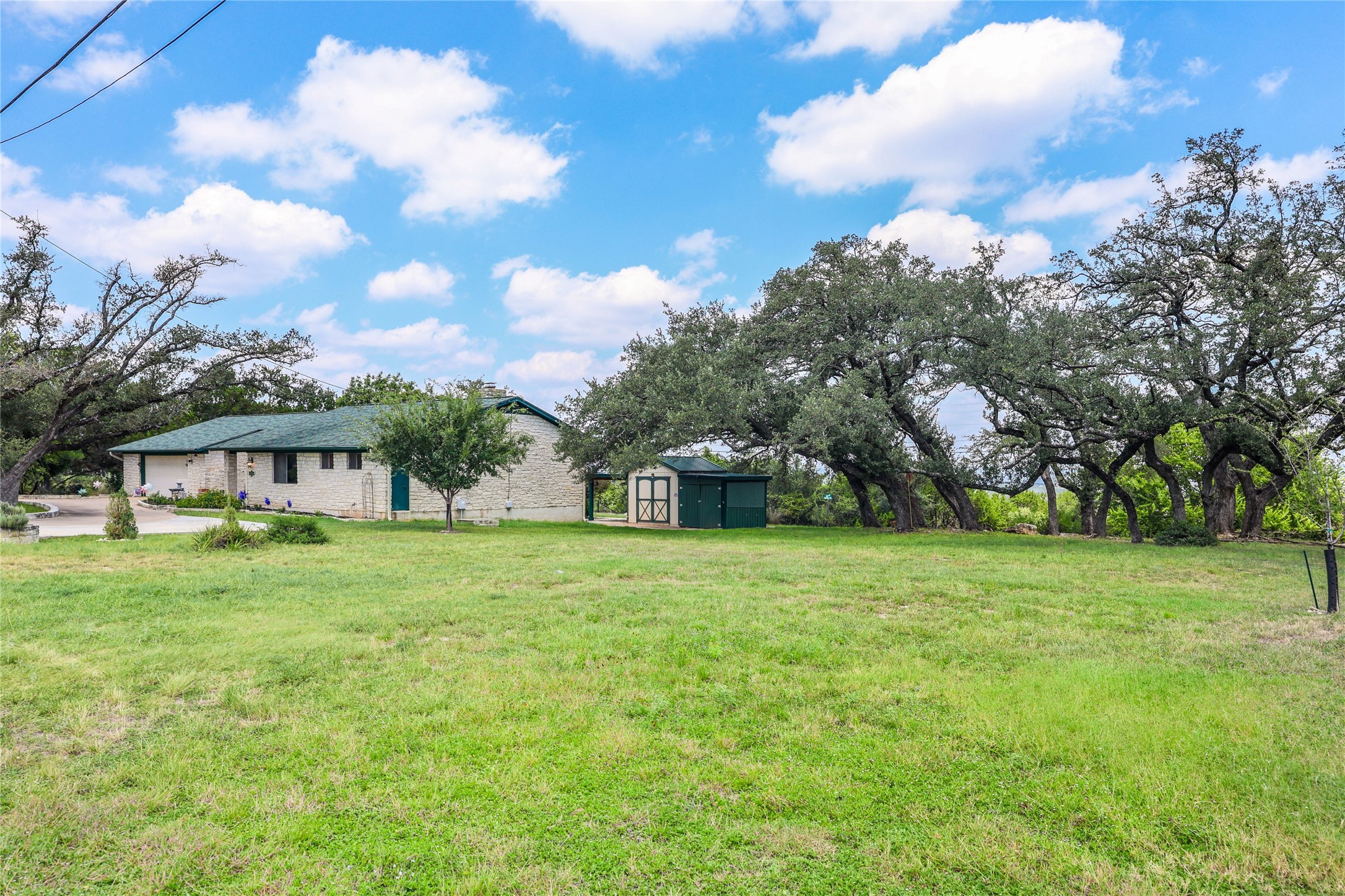 main property photo 26