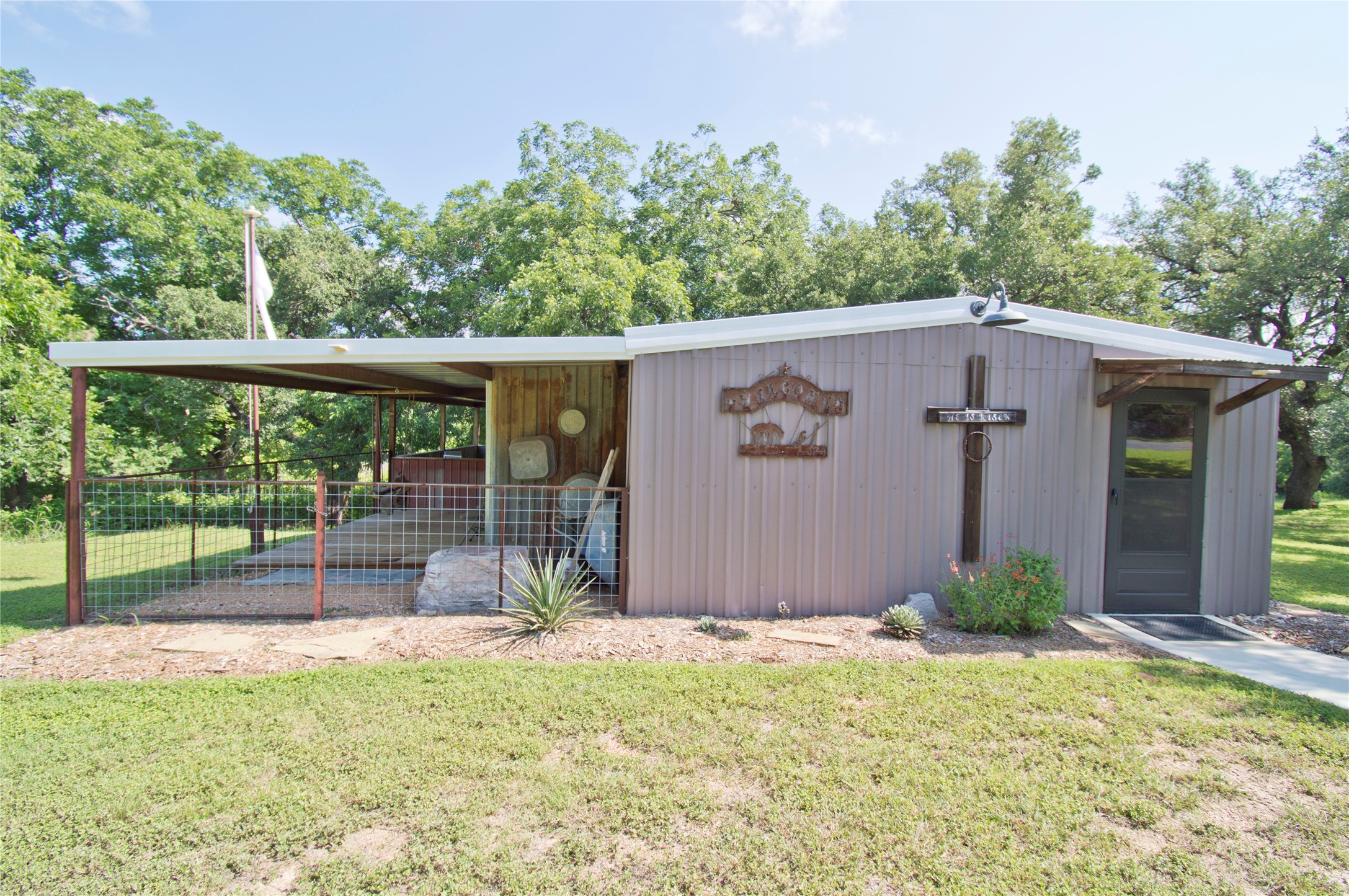main property photo 21