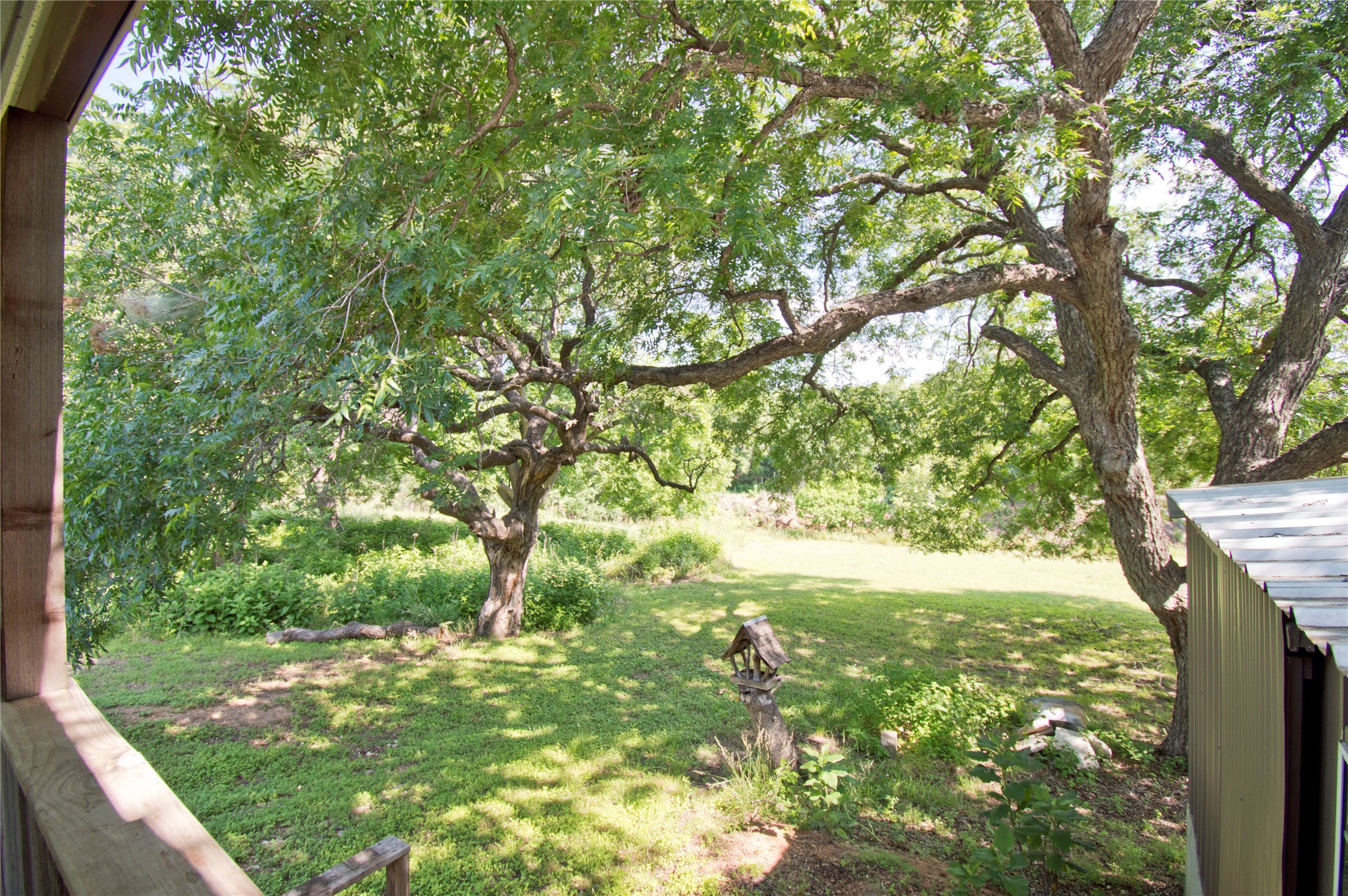 main property photo 30