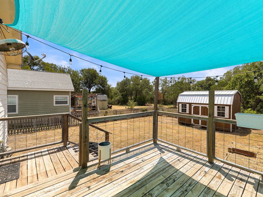 main property photo 29
