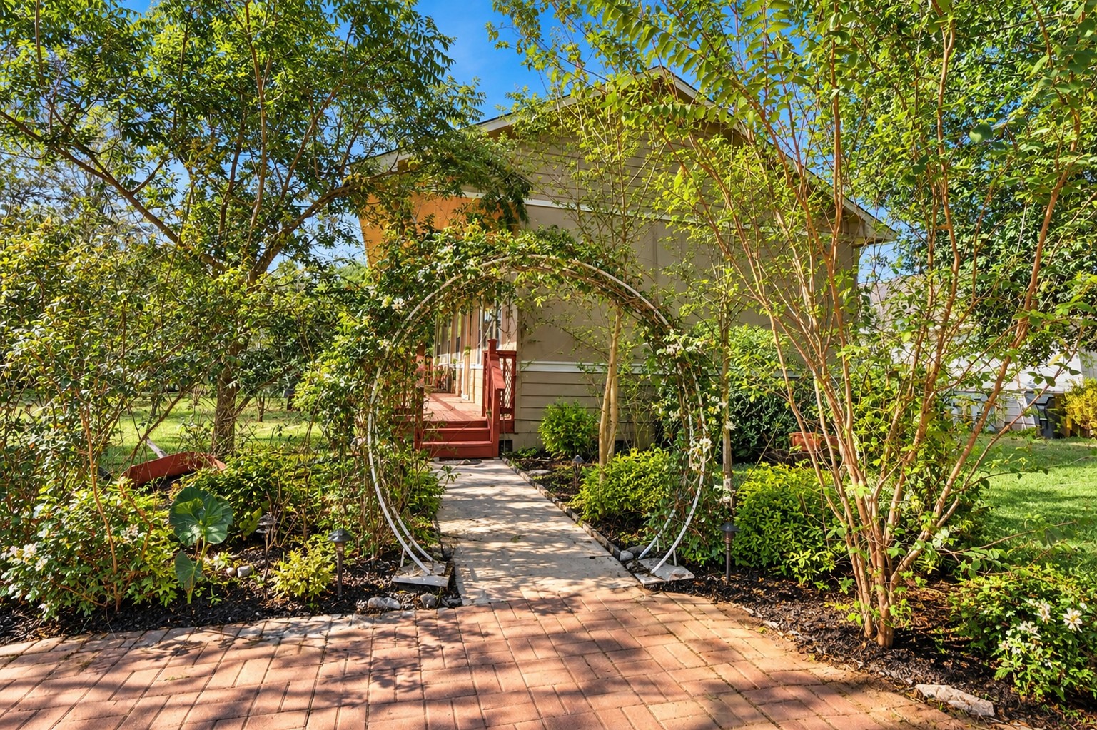 main property photo 1