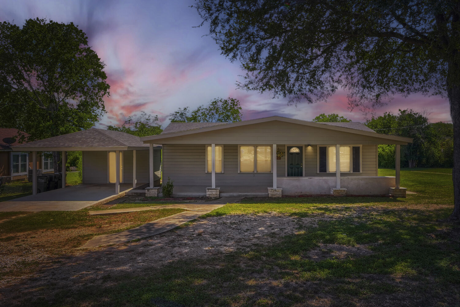 main property photo 28
