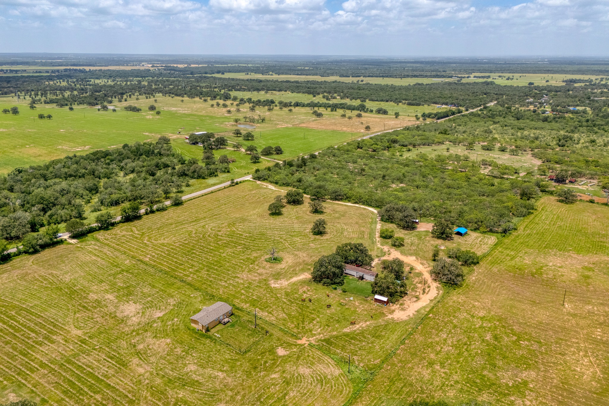 main property photo 9
