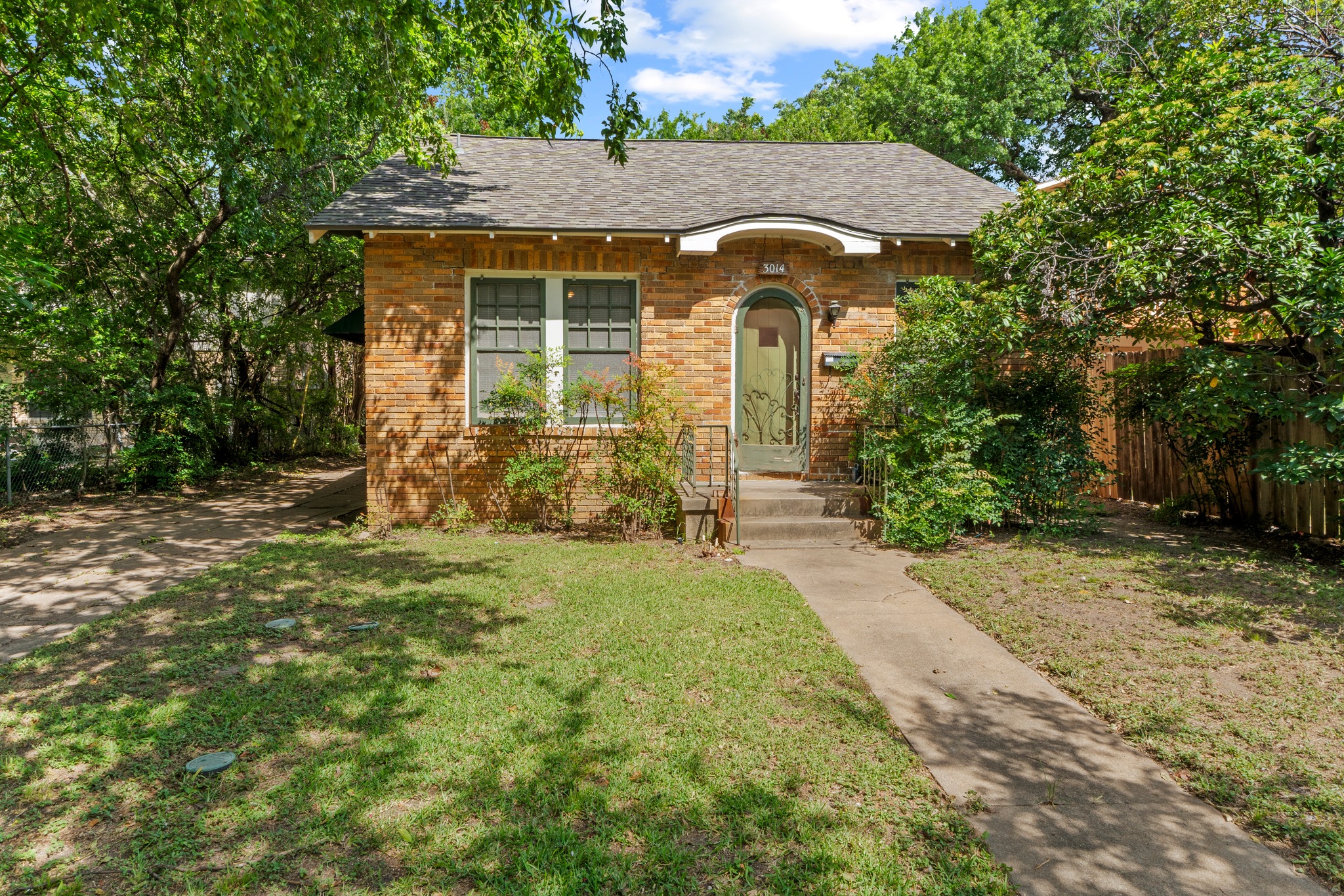 main property photo 14