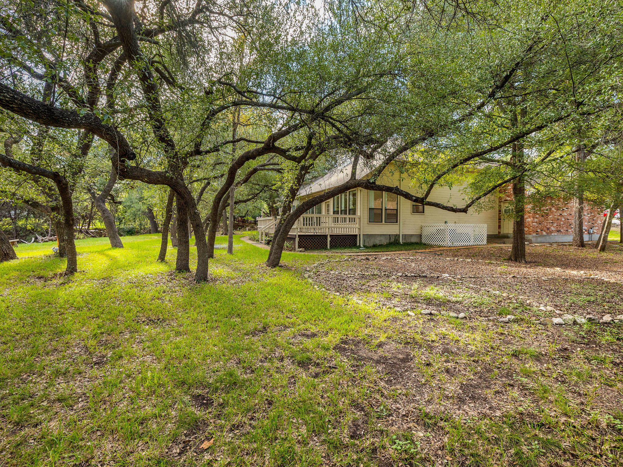 main property photo 32