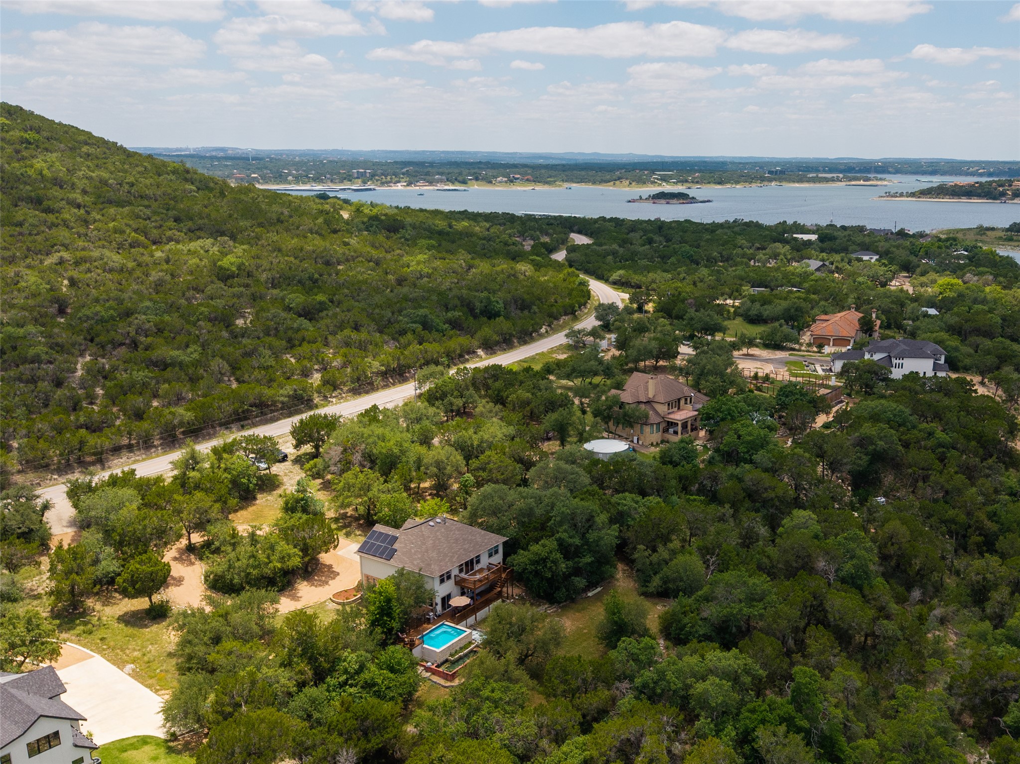 main property photo 36