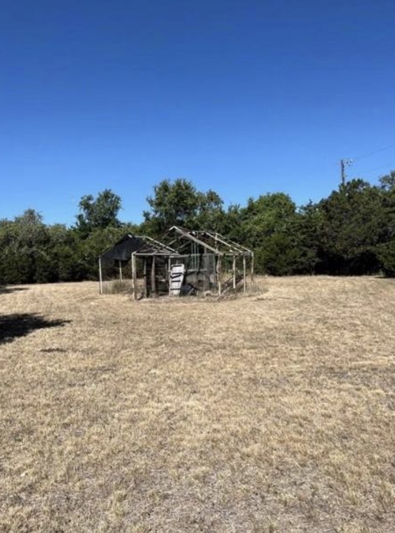 main property photo 10