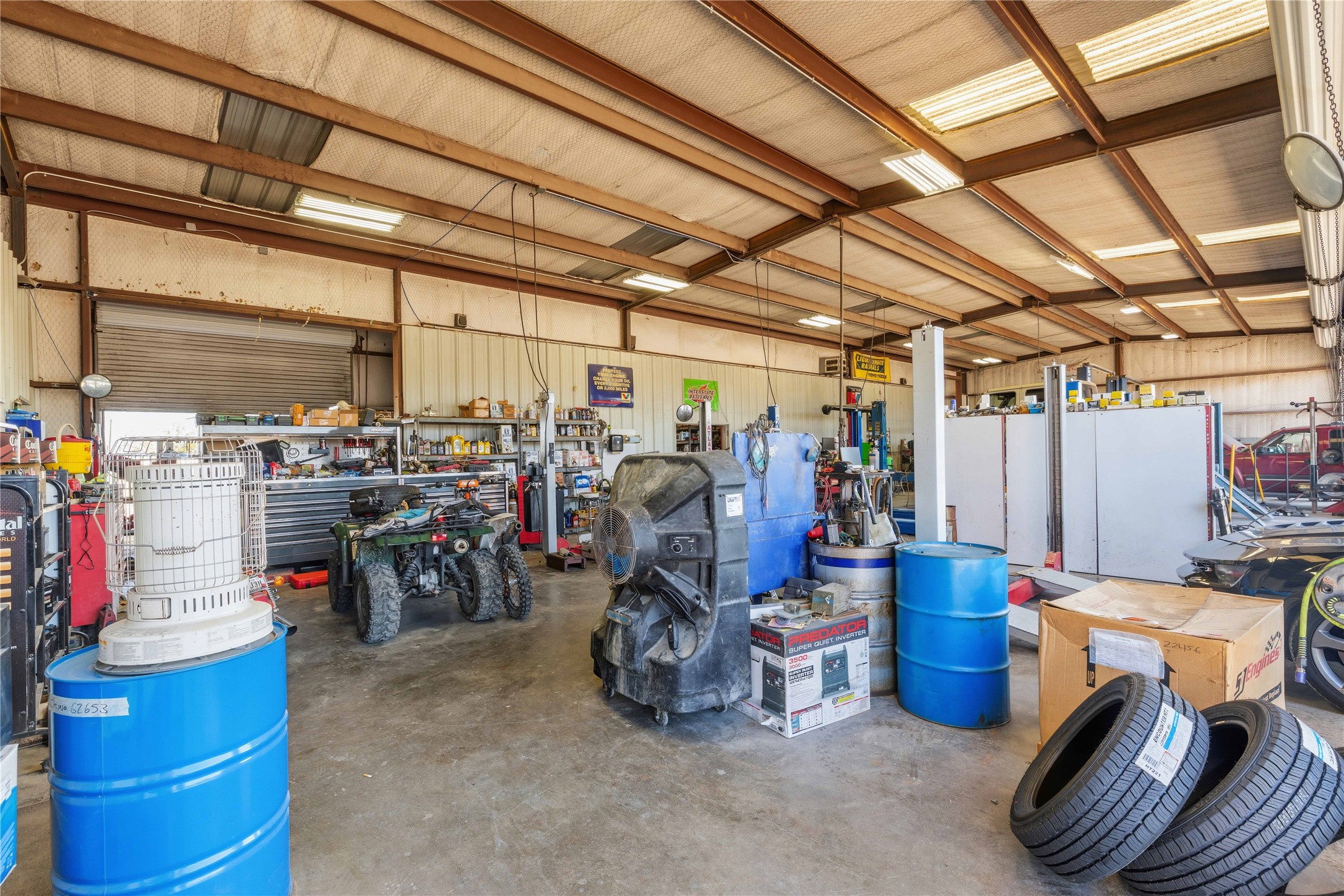 main property photo 9
