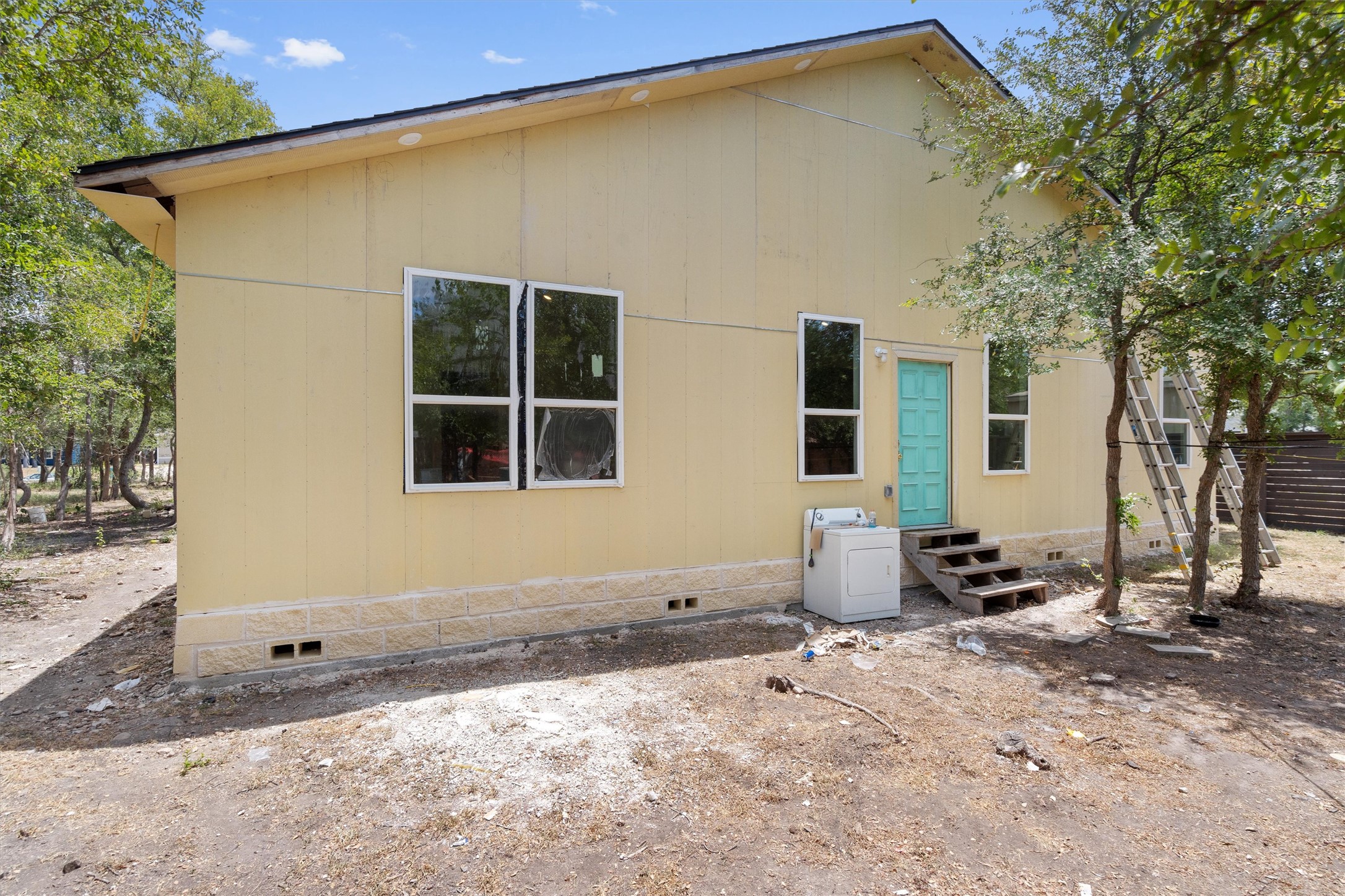 main property photo 18