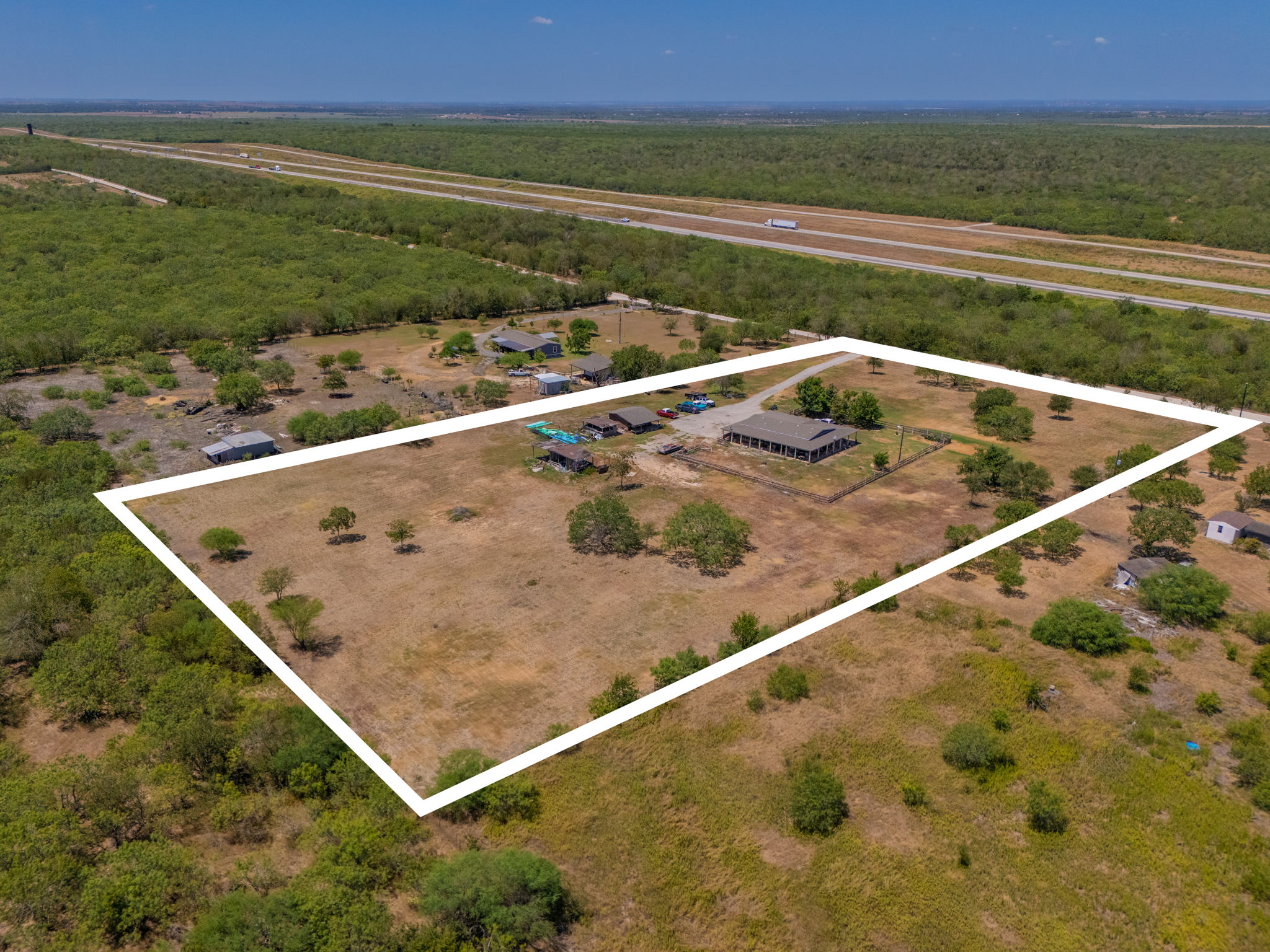 main property photo 2