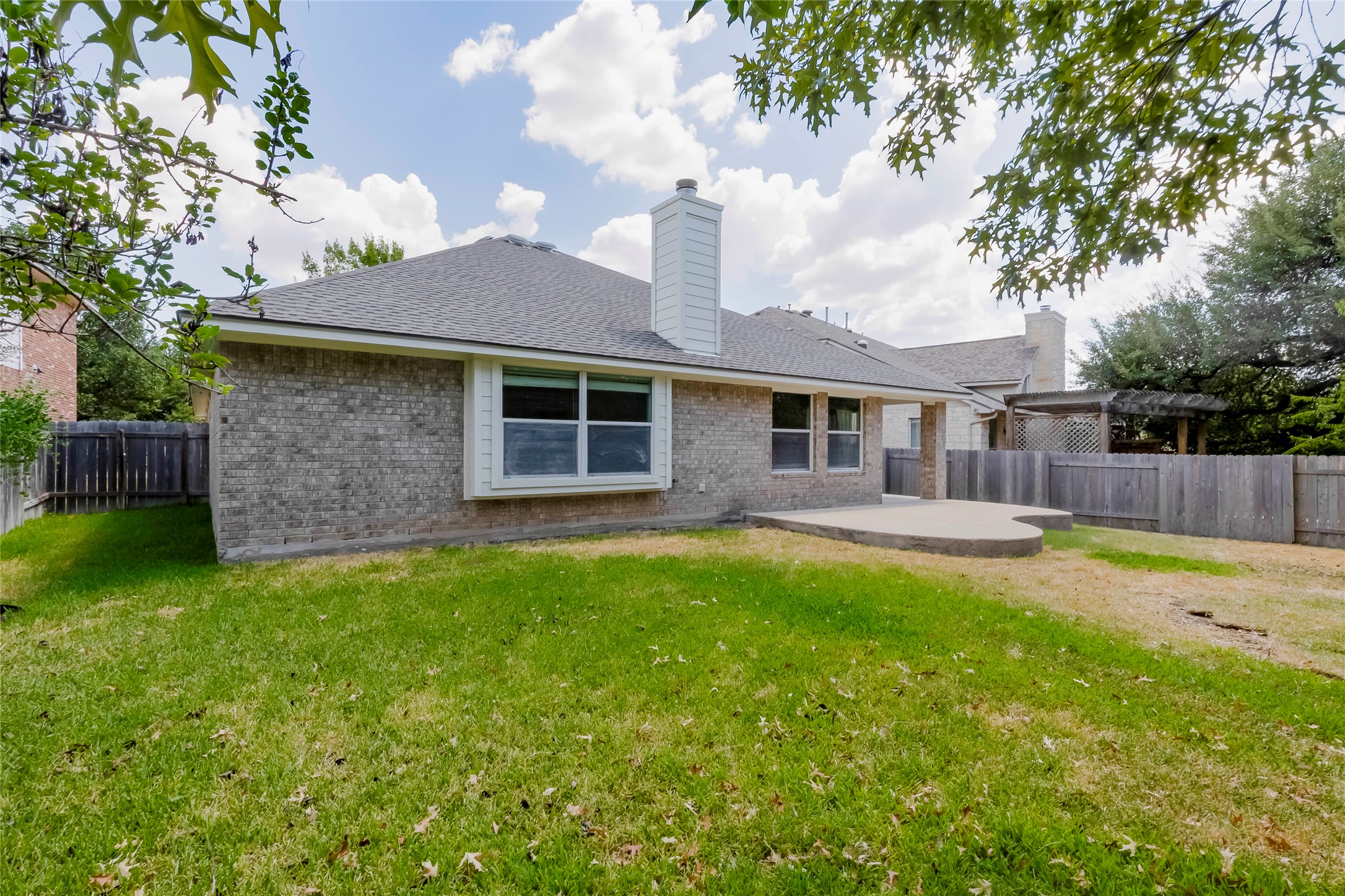 main property photo 30