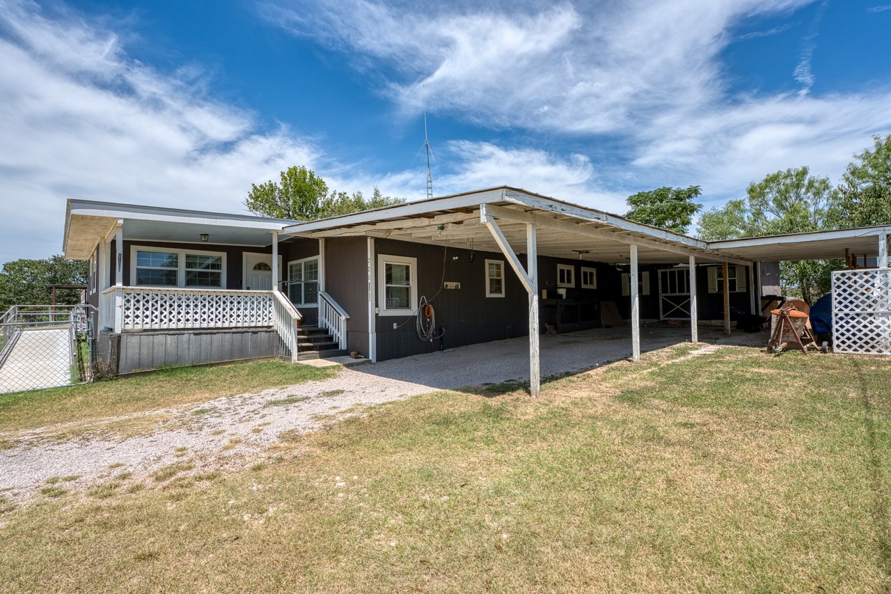 main property photo 3