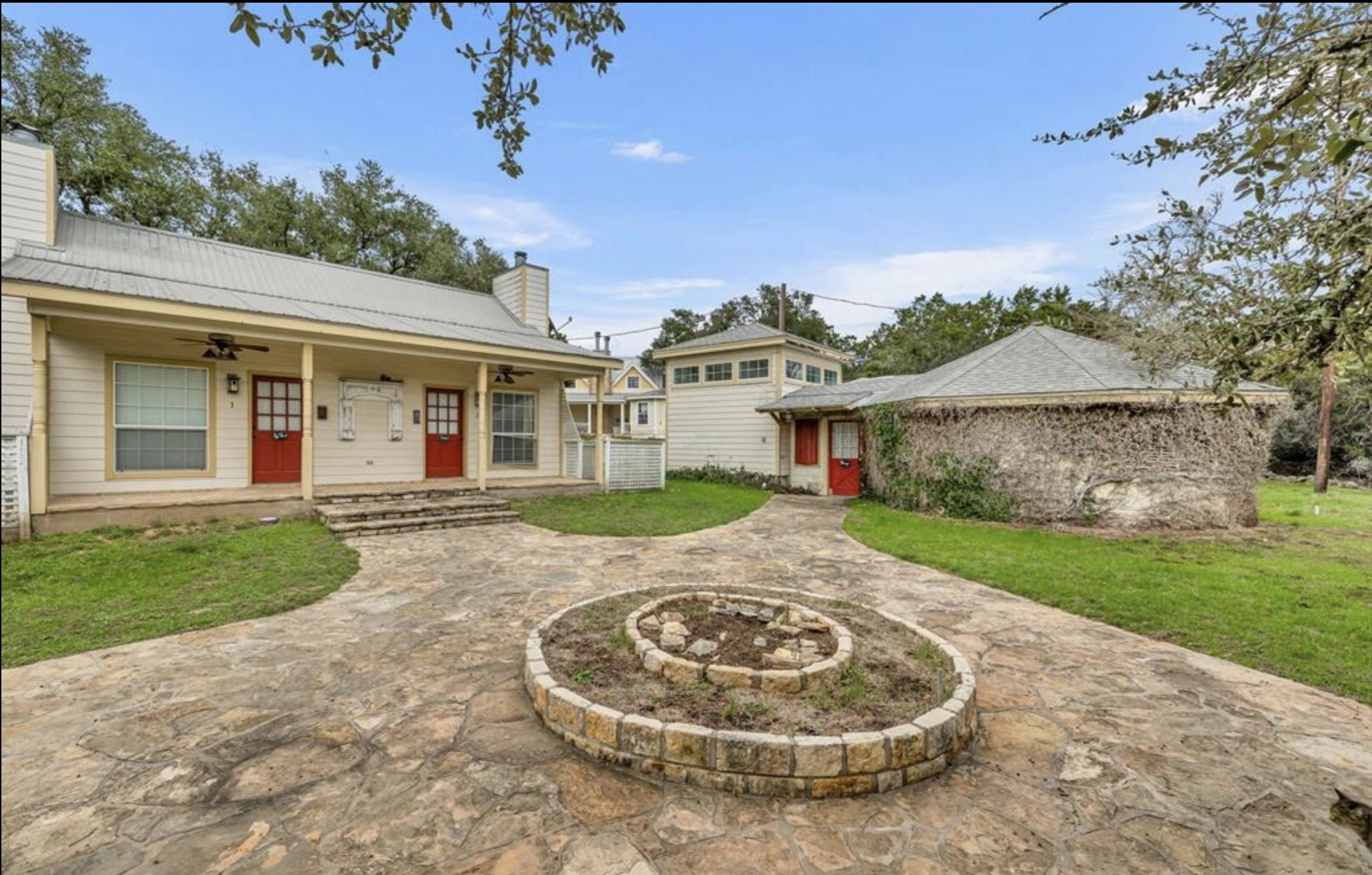 main property photo 12
