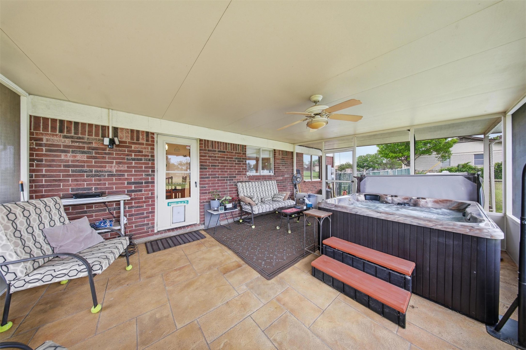main property photo 14