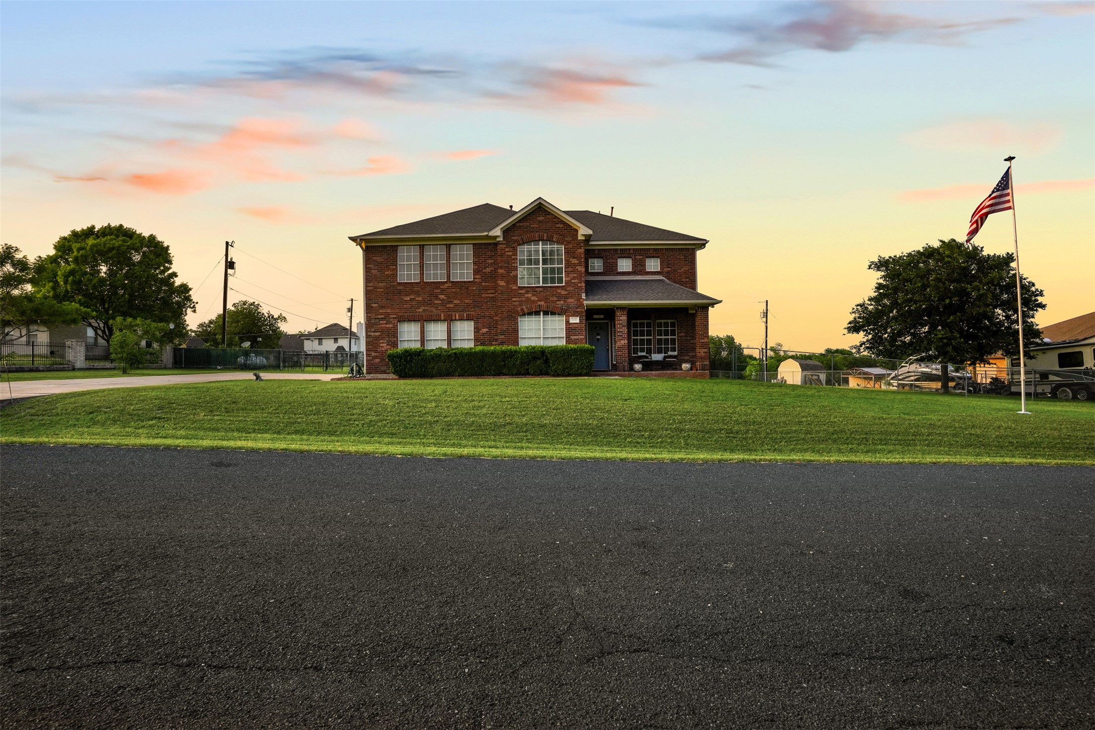 main property photo 31