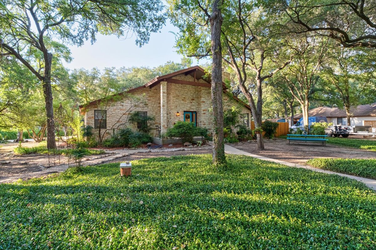 main property photo 7