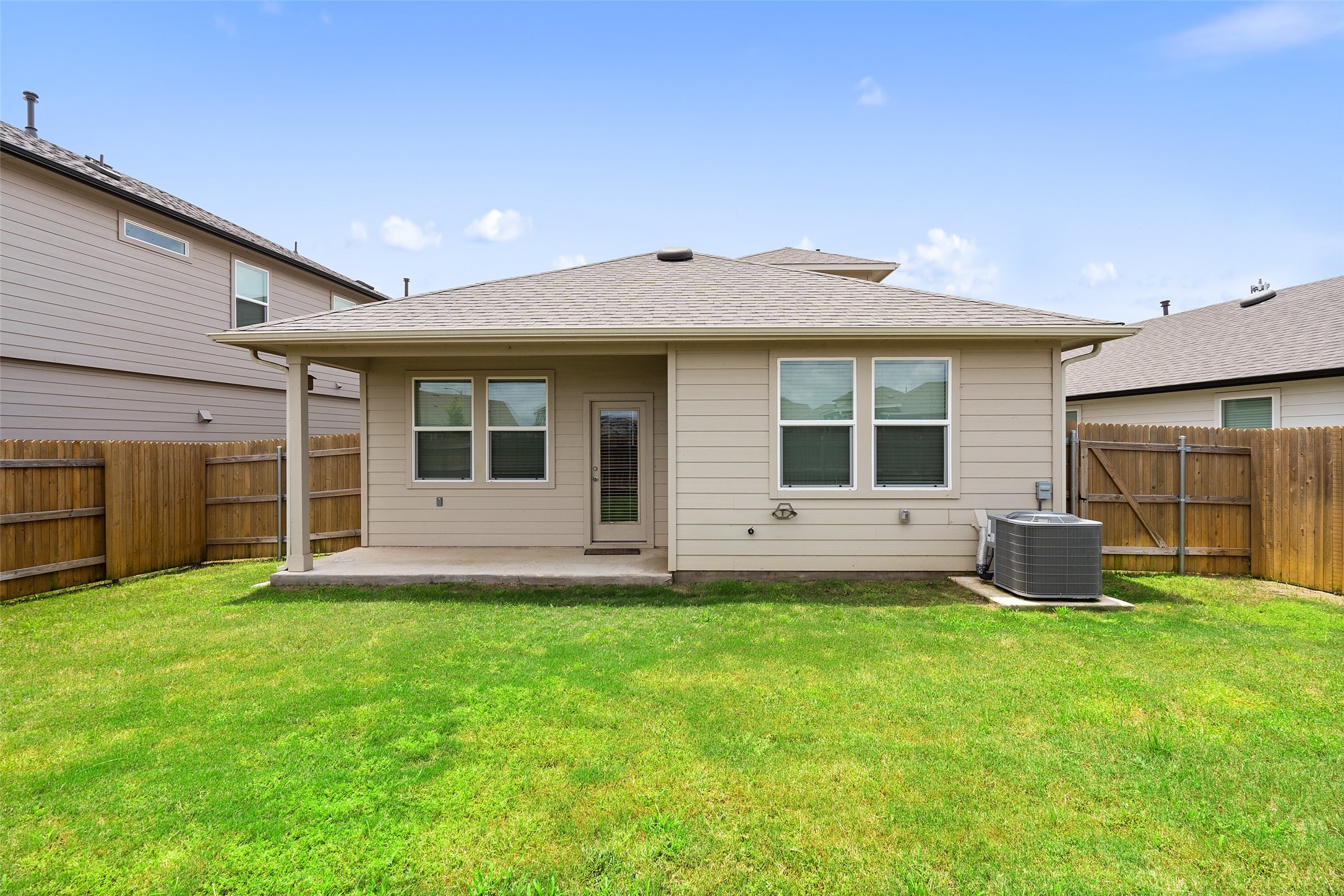 main property photo 30