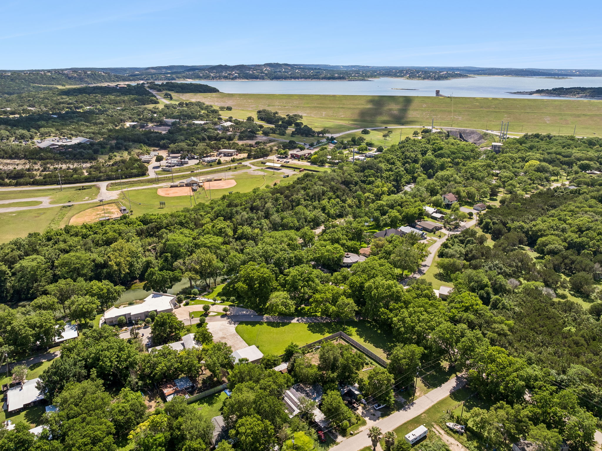 main property photo 30