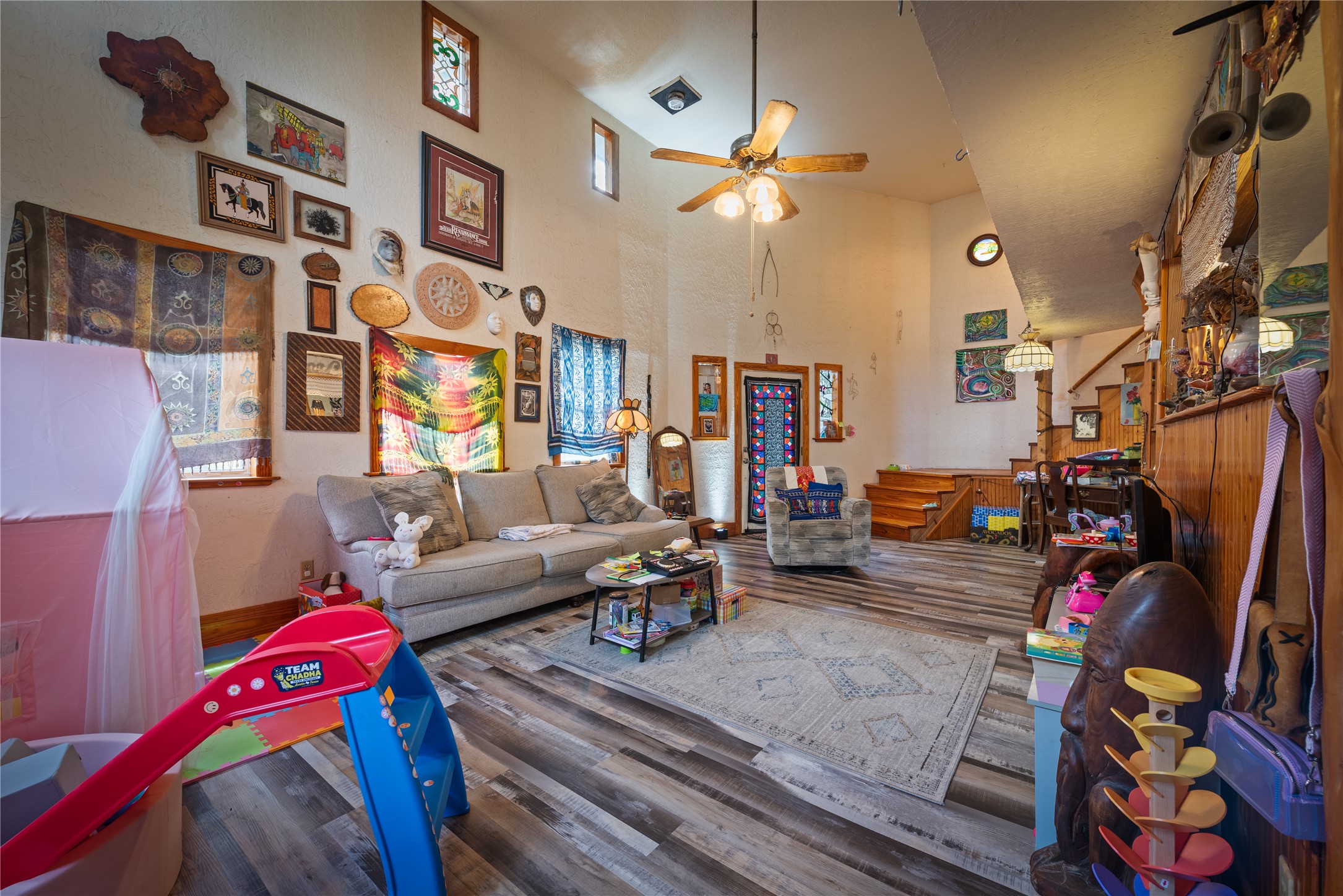 main property photo 18
