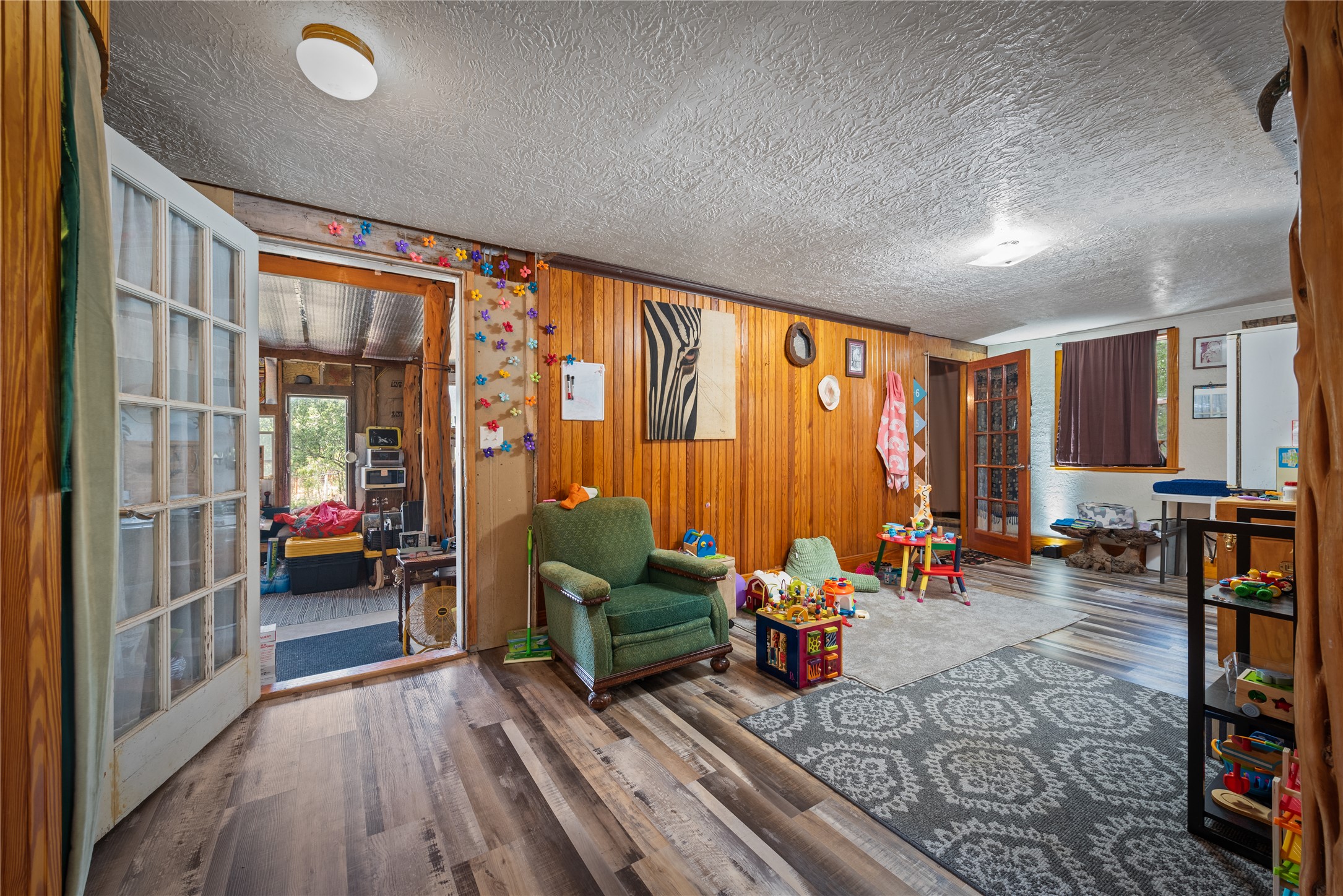 main property photo 20