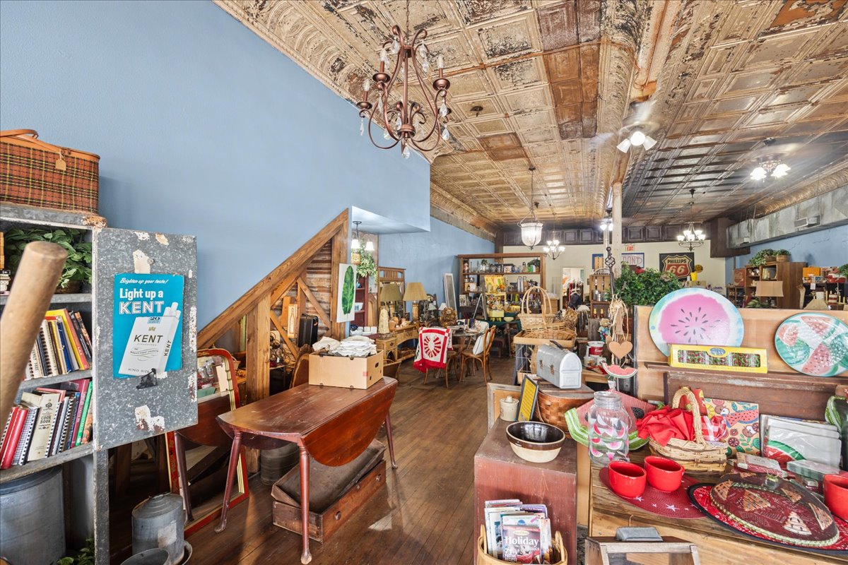 main property photo 7