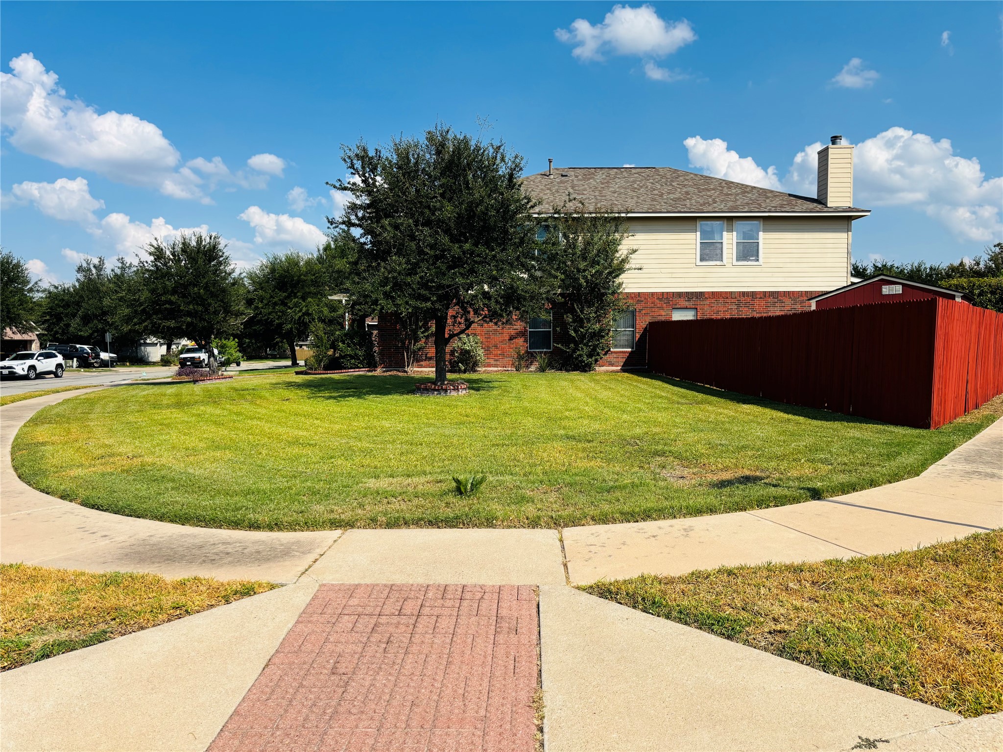 main property photo 30