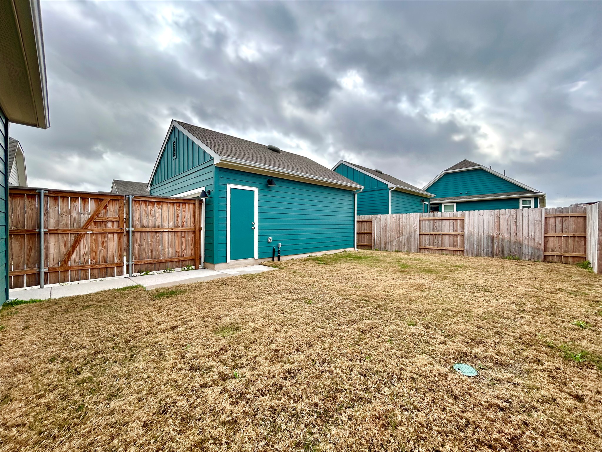 main property photo 4