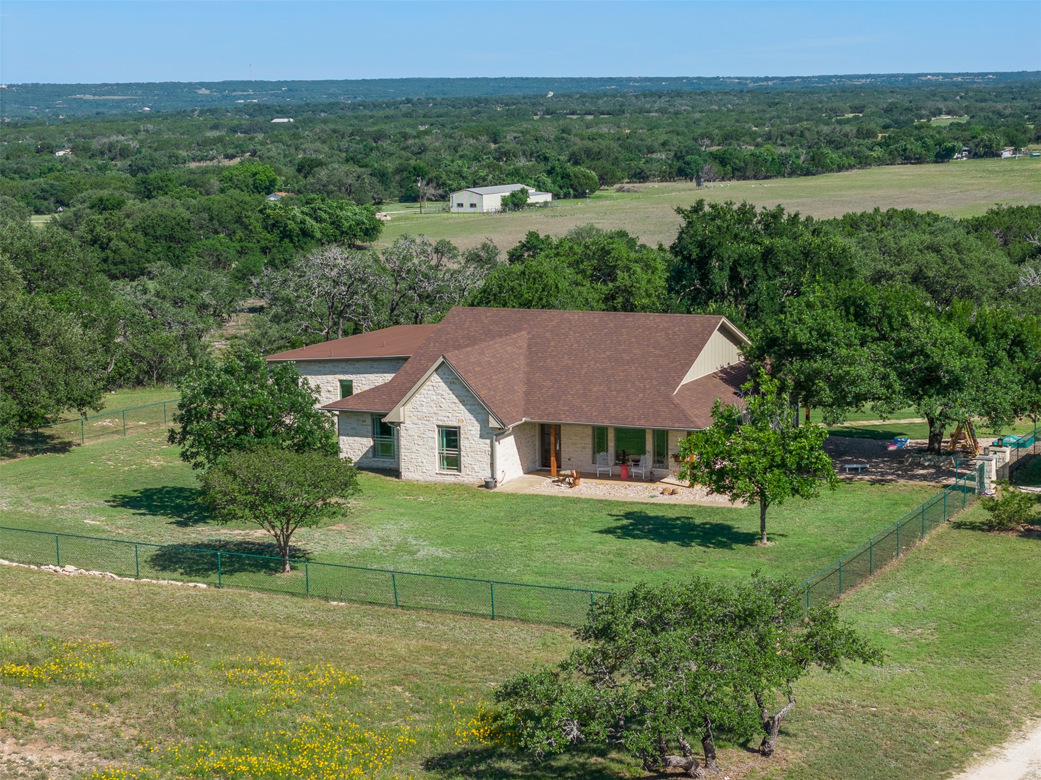 main property photo 29