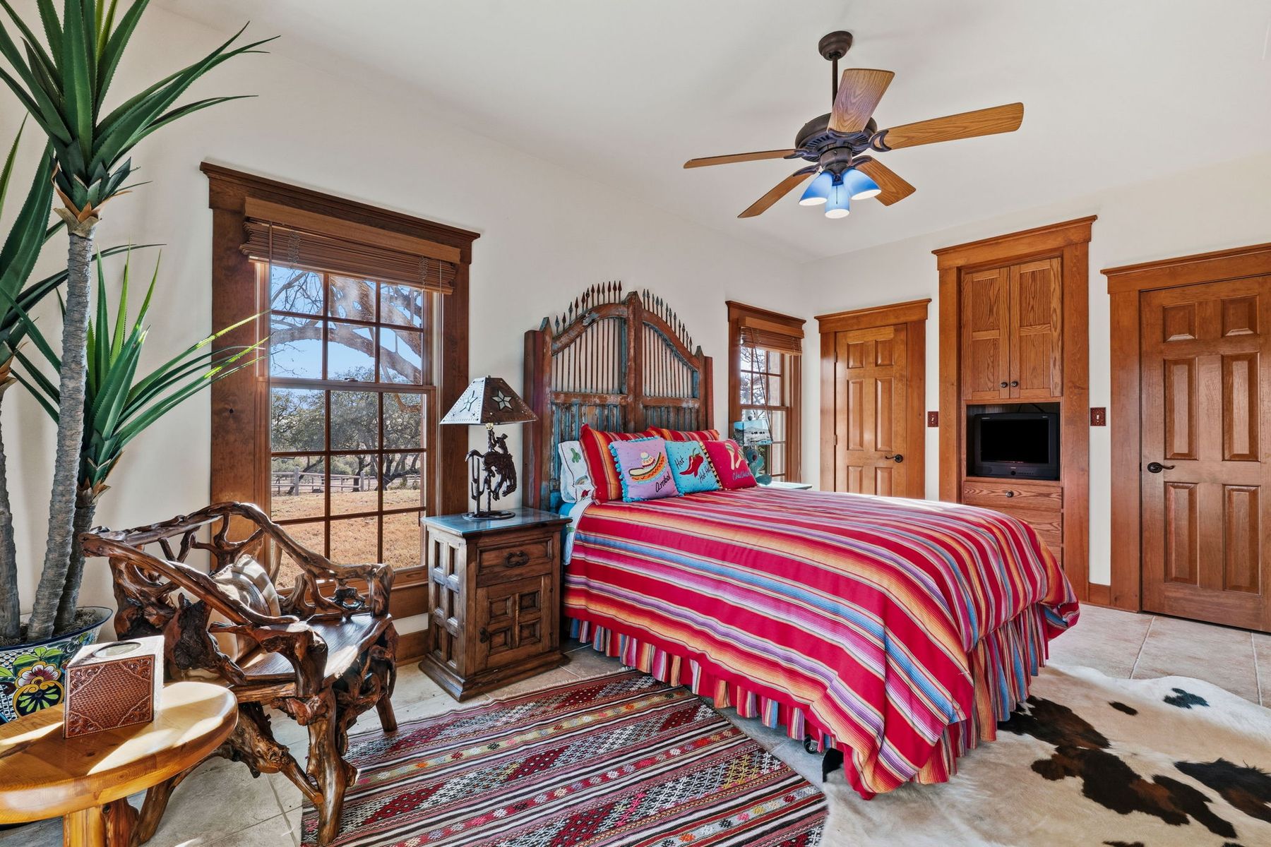 main property photo 33