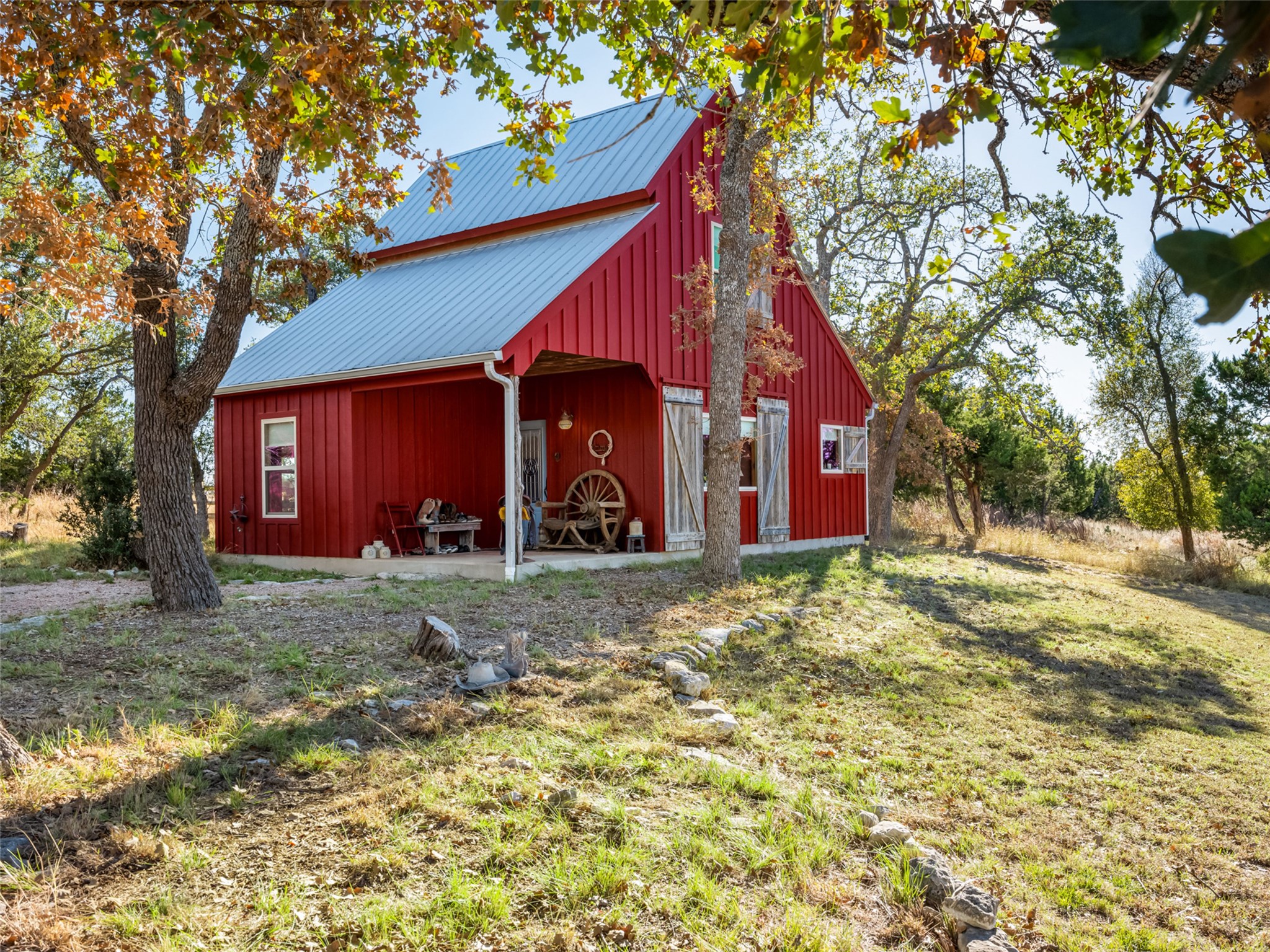 main property photo 17
