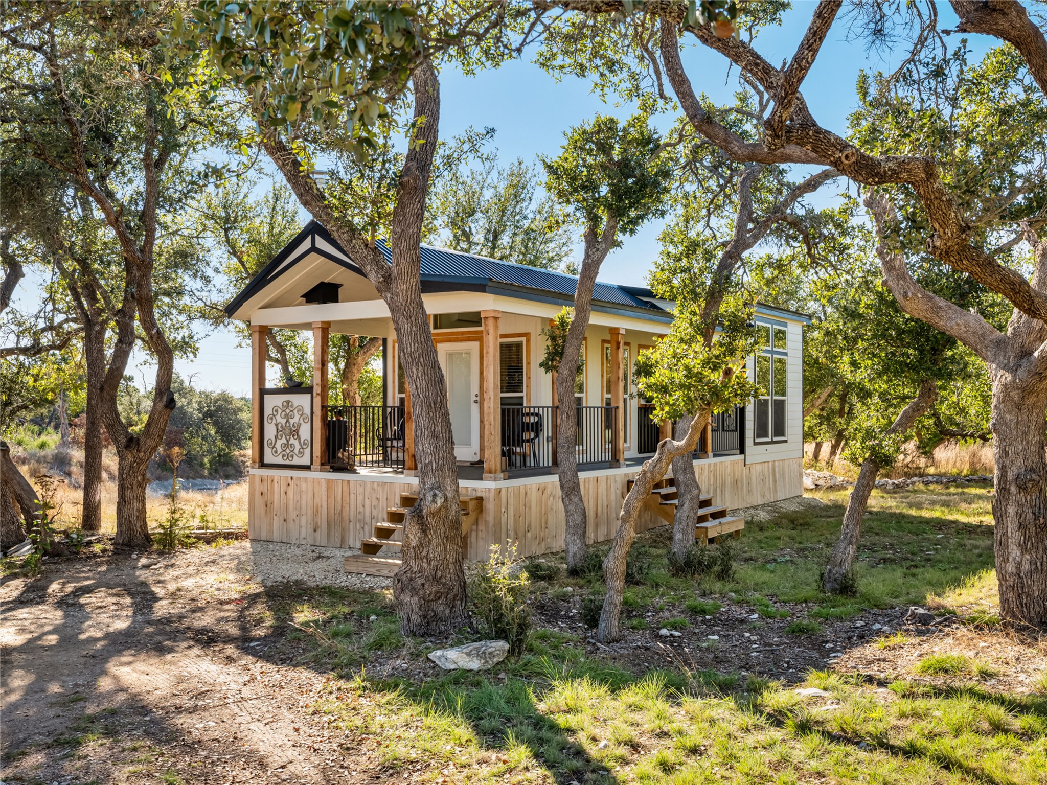 main property photo 20