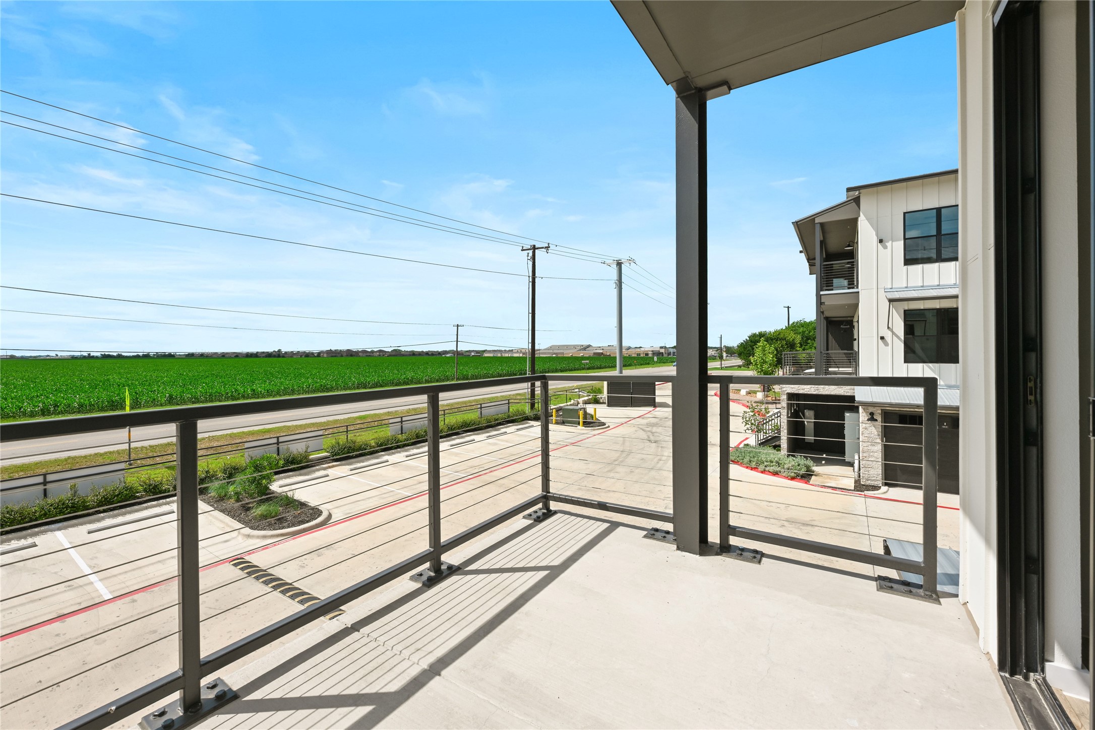 main property photo 11