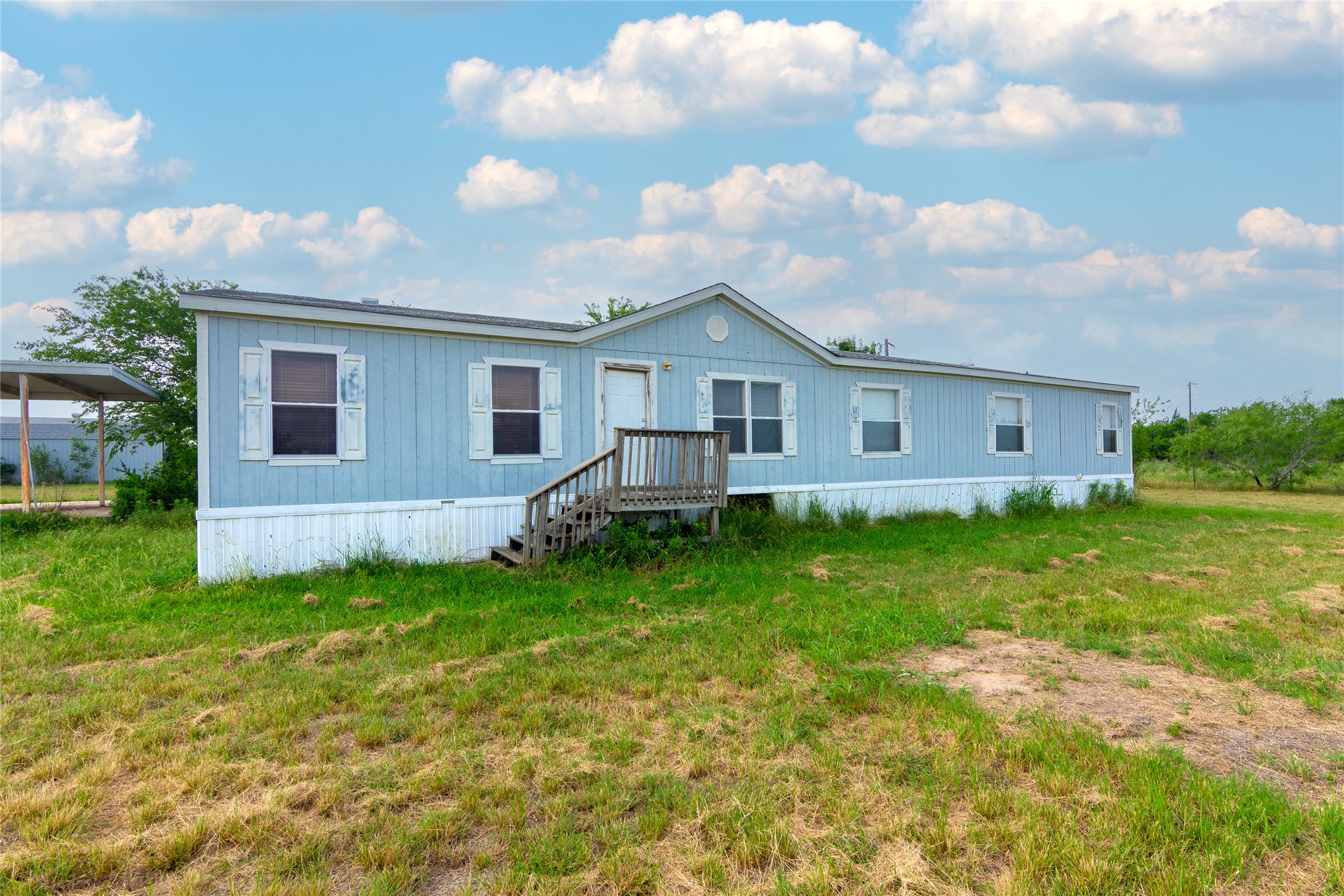 main property photo 5
