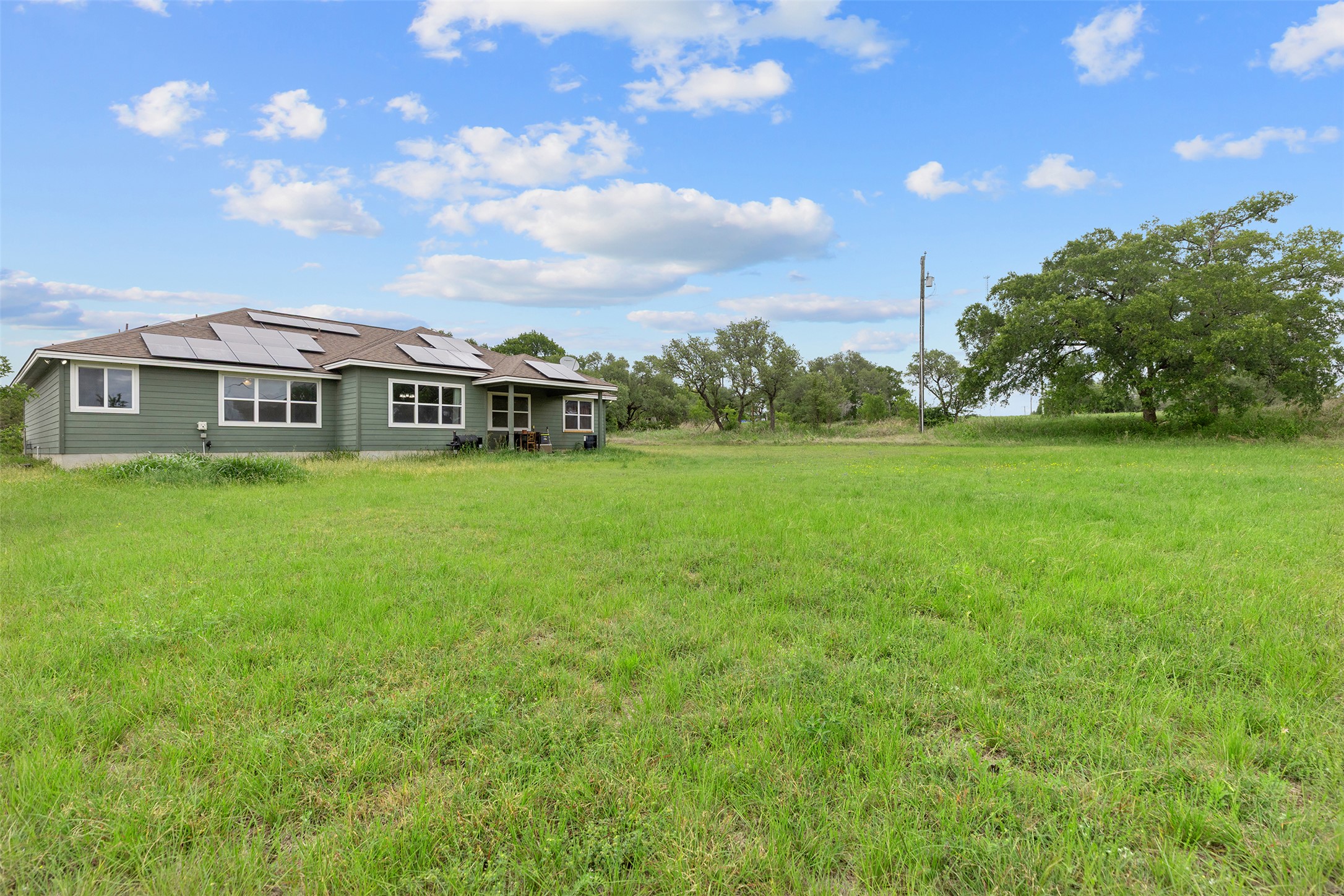 main property photo 33