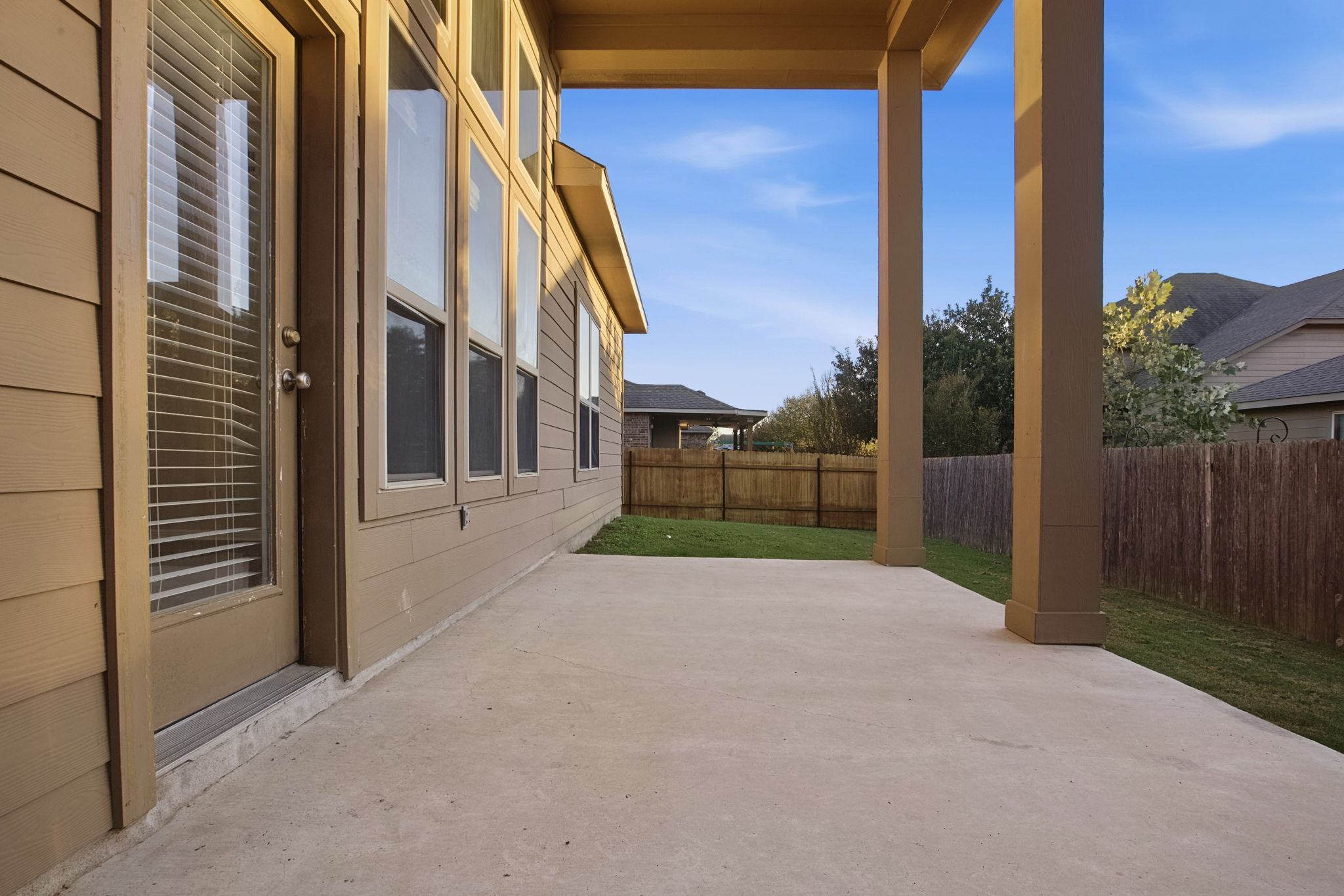 main property photo 26