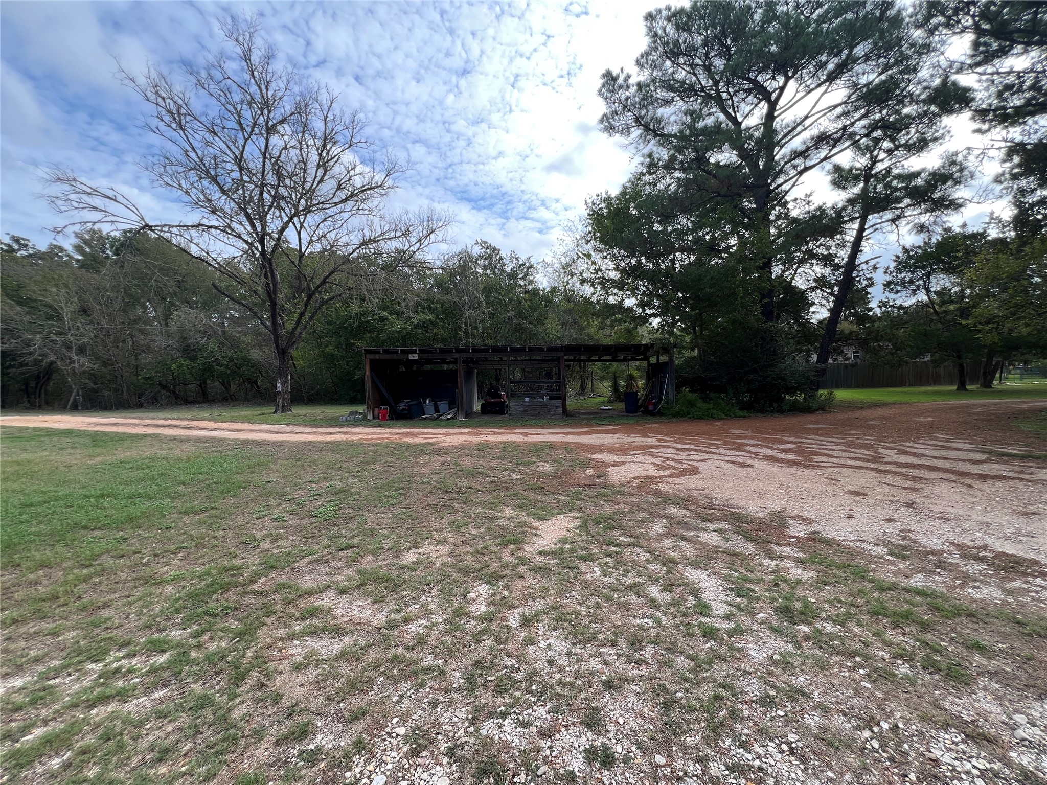 main property photo 9
