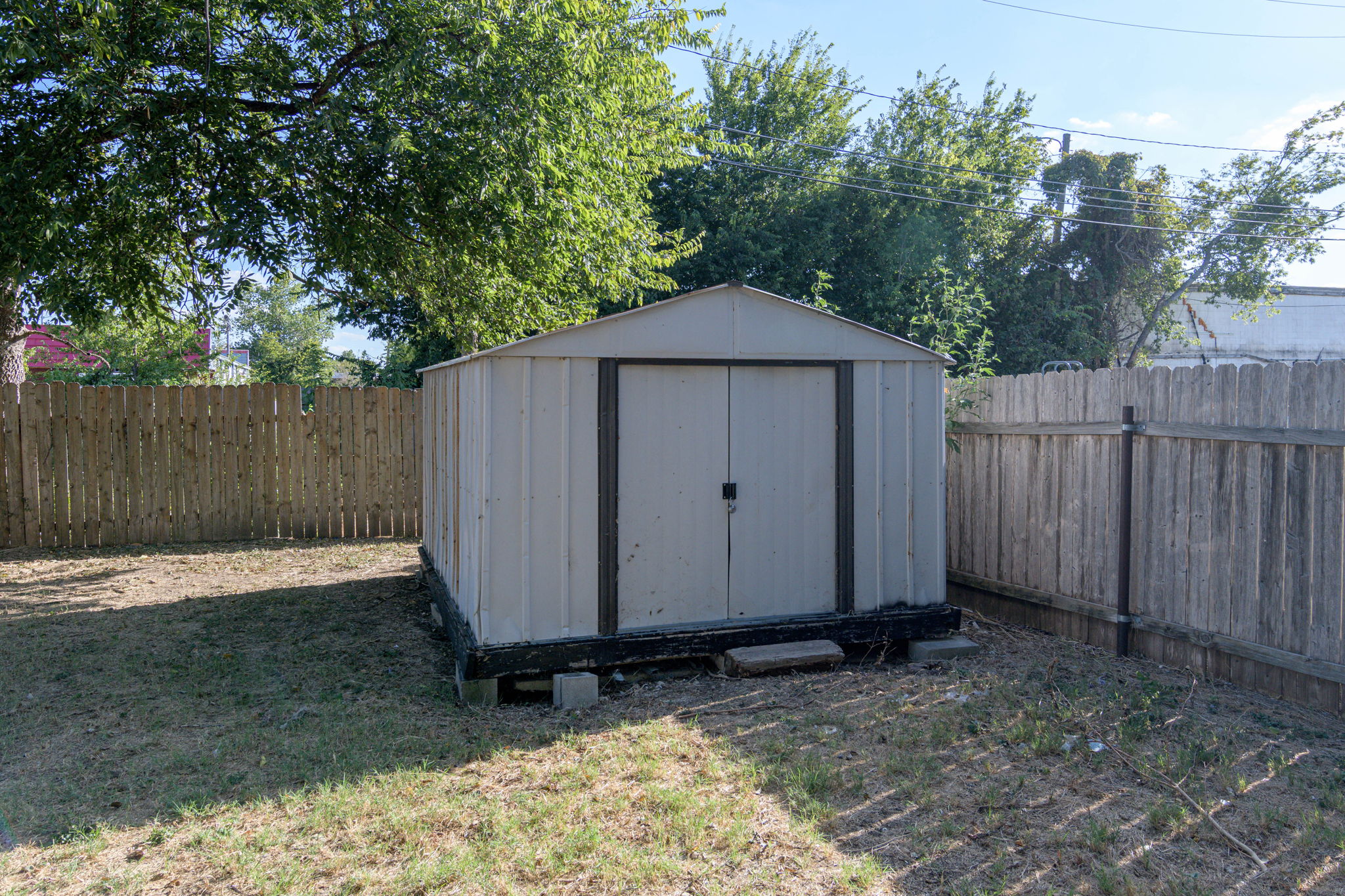main property photo 21