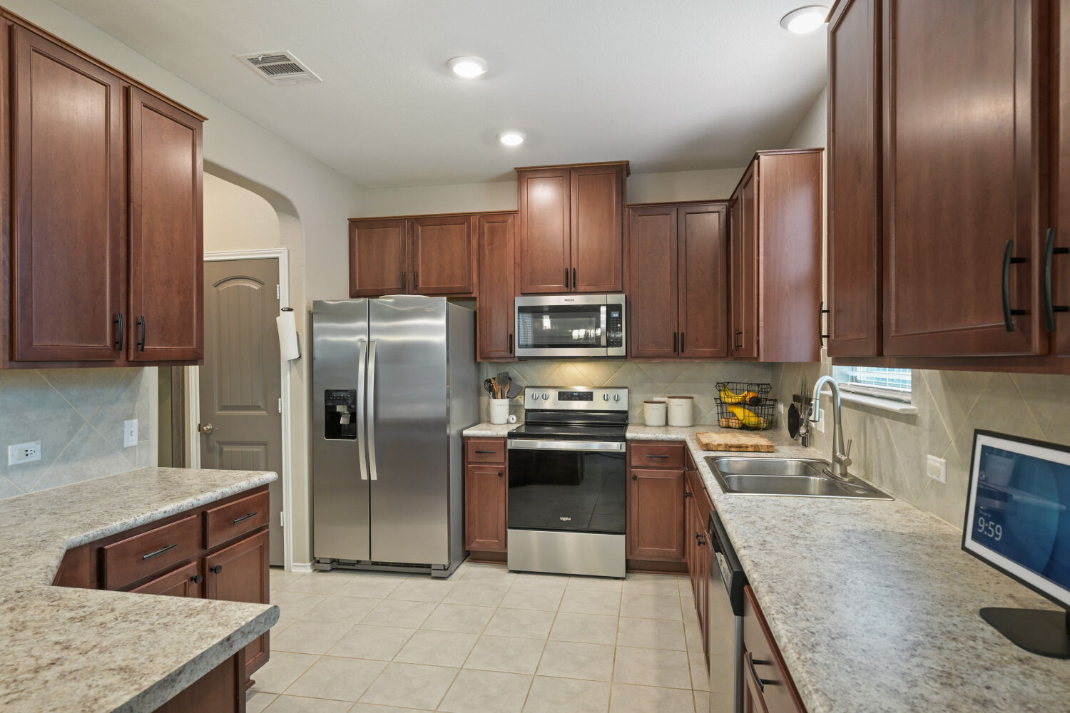 main property photo 4