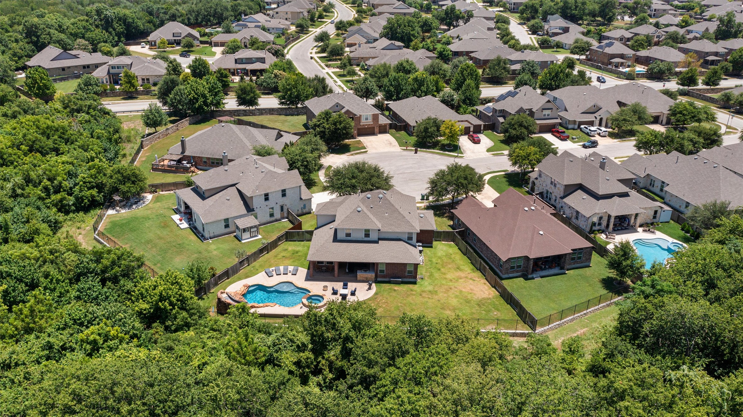 main property photo 37